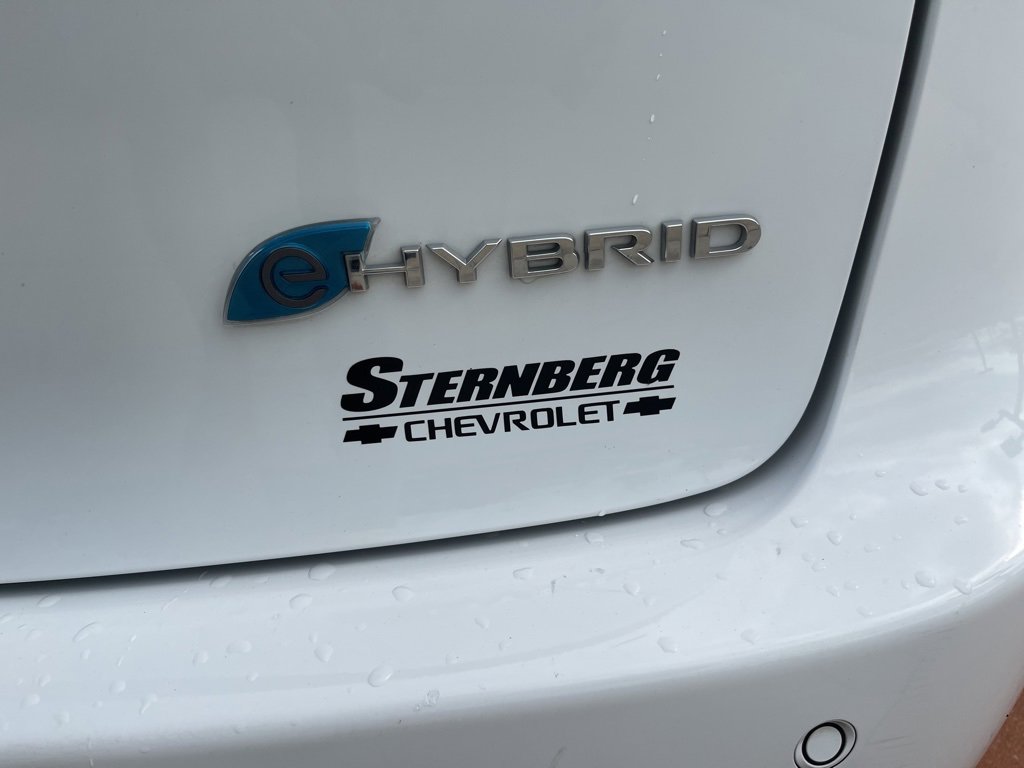 Used 2024 Chrysler Pacifica Select image 18