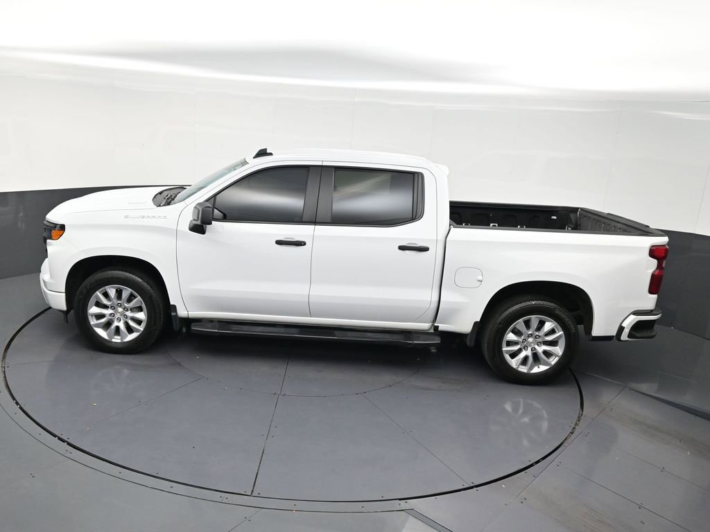 Used 2025 Chevrolet Silverado 1500 Custom image 13