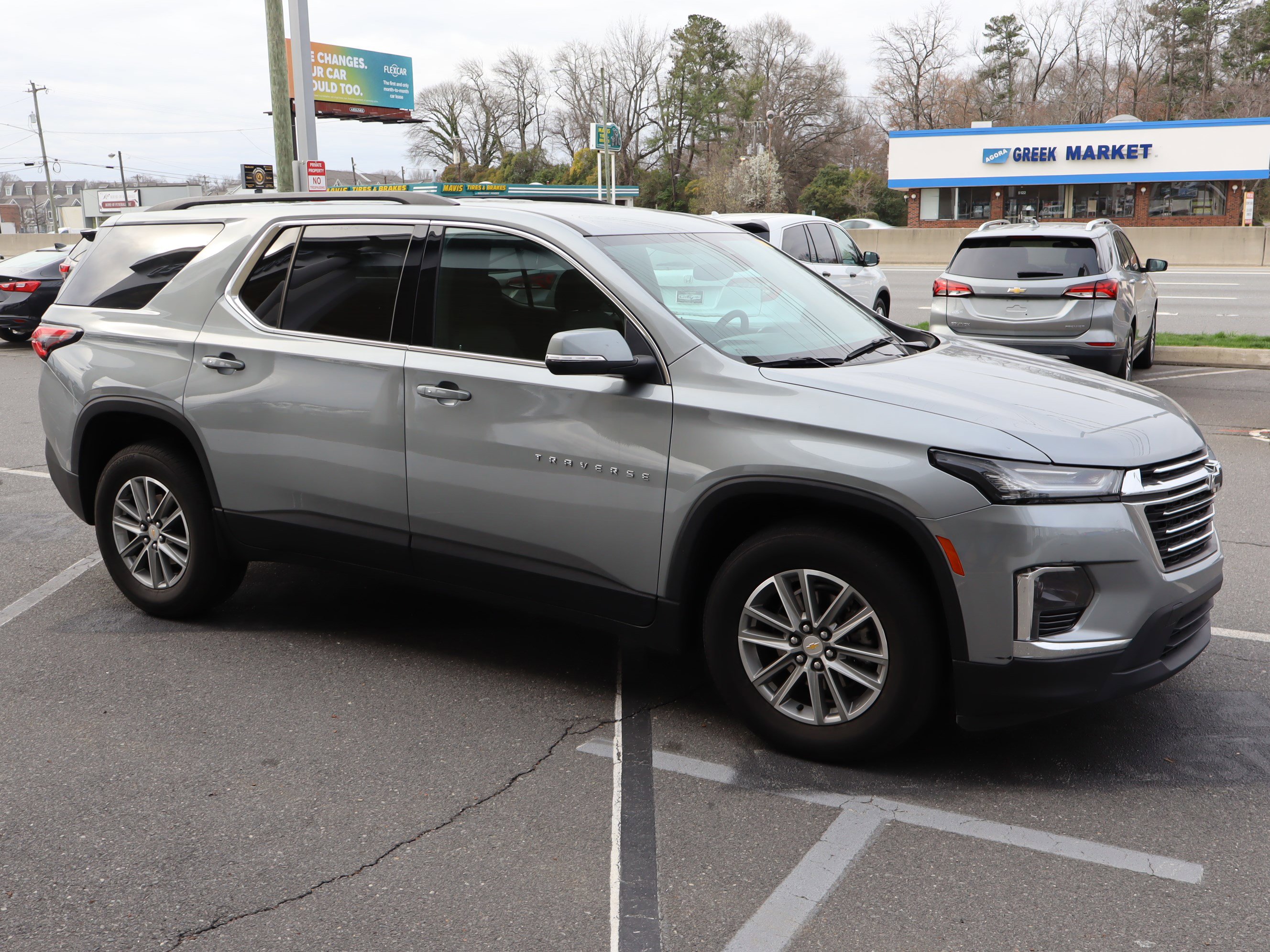 Certified 2023 Chevrolet Traverse LT w/ LPO, Floor Liner Package video 2
