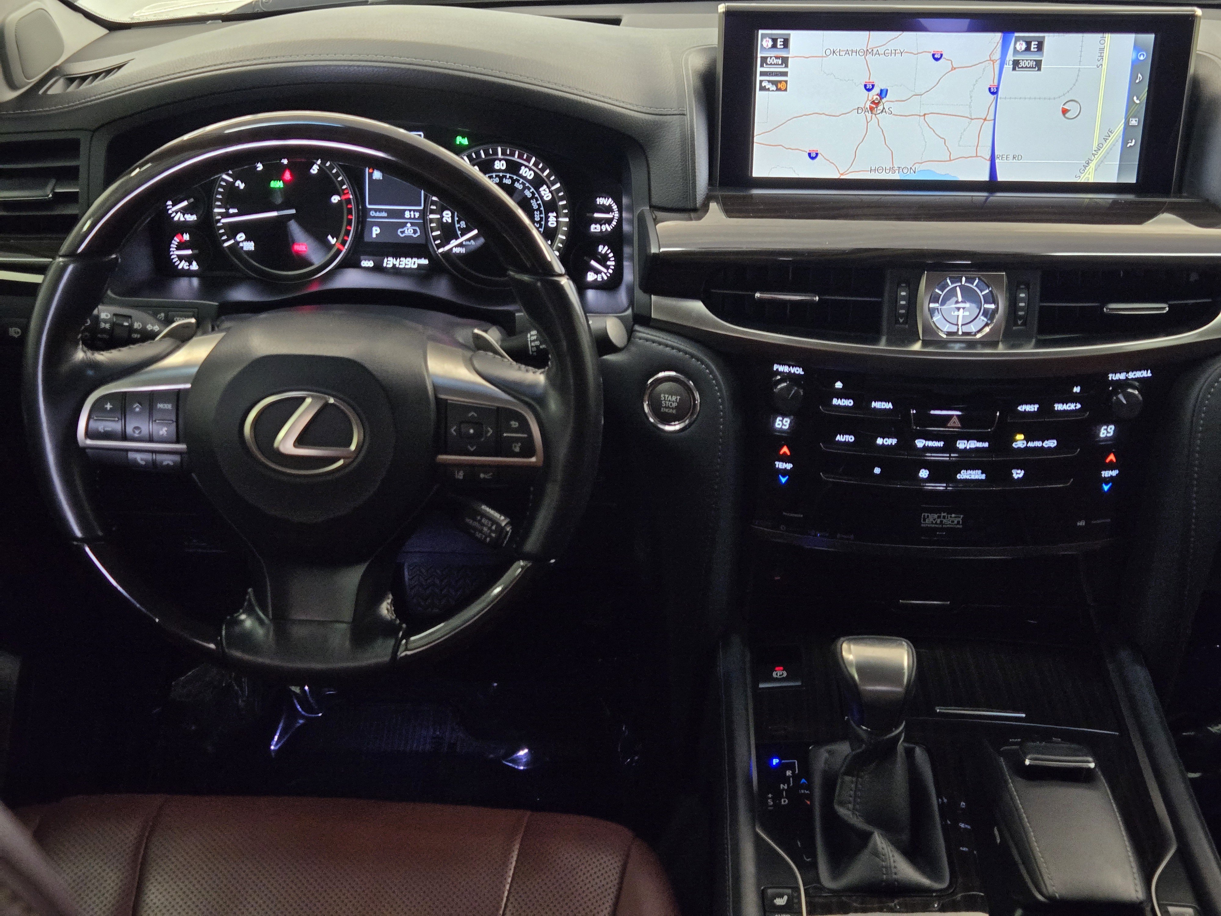 Used 2017 Lexus LX 570 4WD image 29