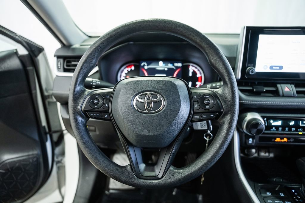Used 2024 Toyota RAV4 LE image 26