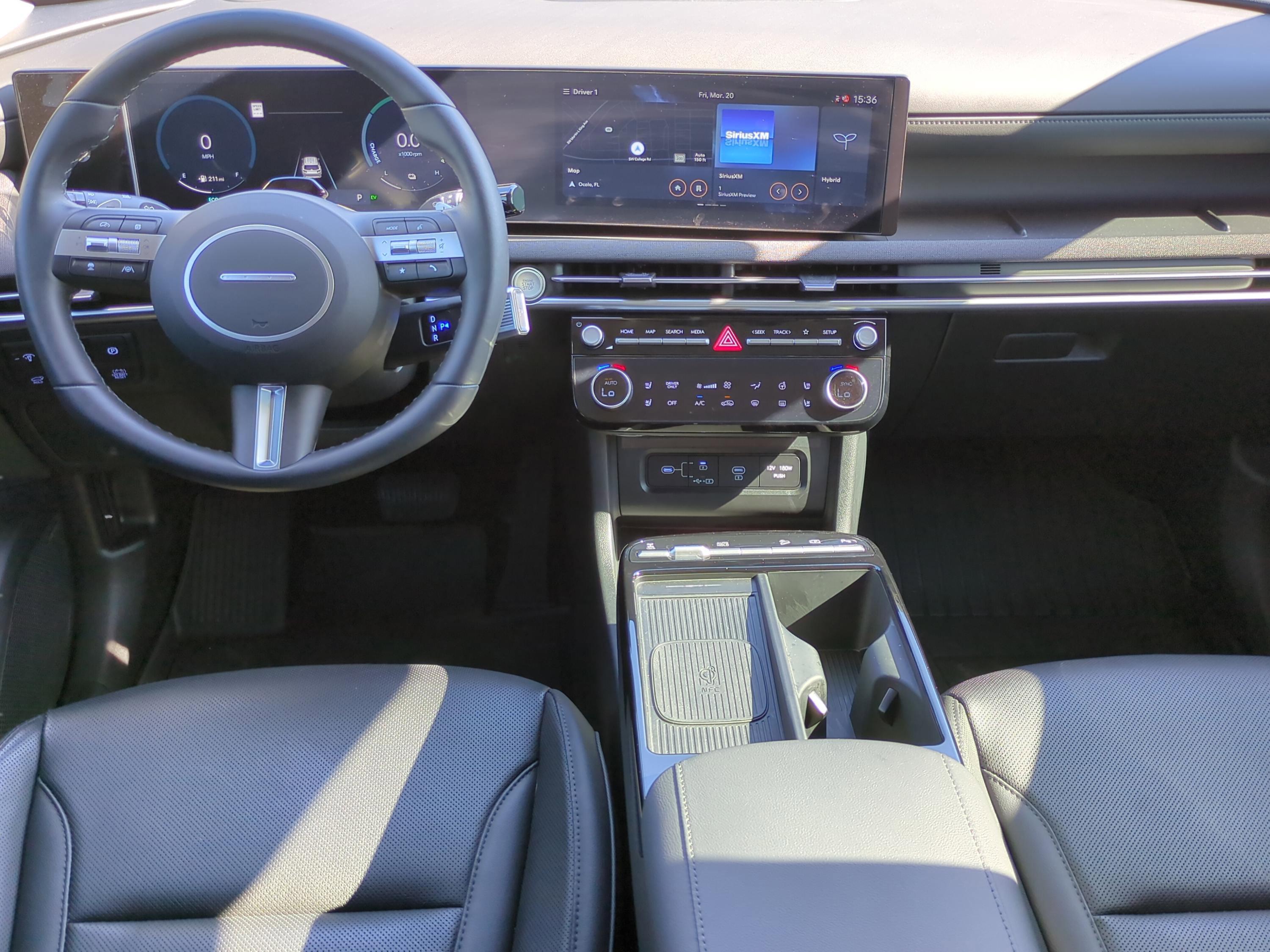 Certified 2025 Hyundai Tucson Limited AWD/4WD image 14