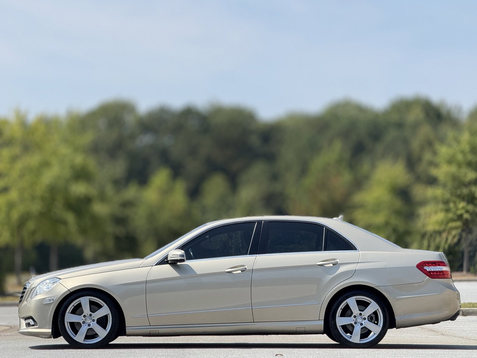Used 2011 Mercedes-Benz E 350 Sedan image 8