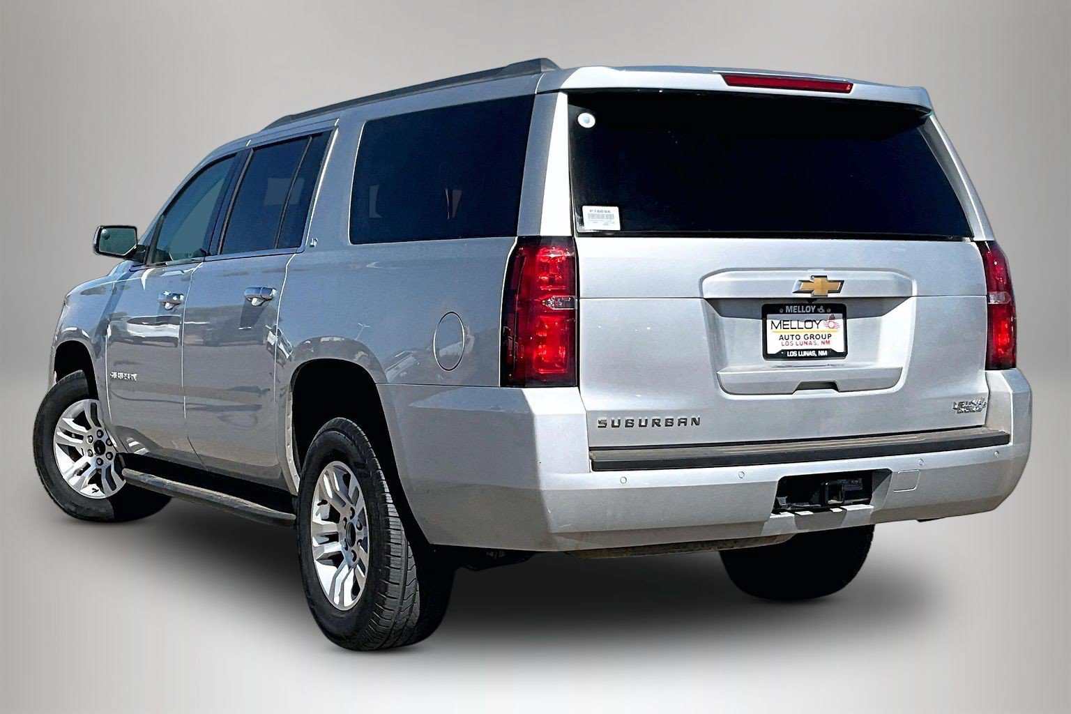 Used 2019 Chevrolet Suburban LT AWD/4WD image 4