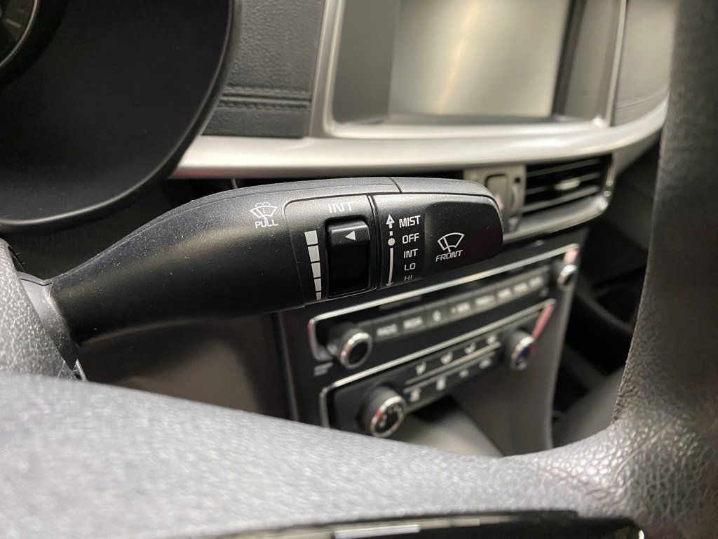 Used 2019 Kia Optima LX image 28