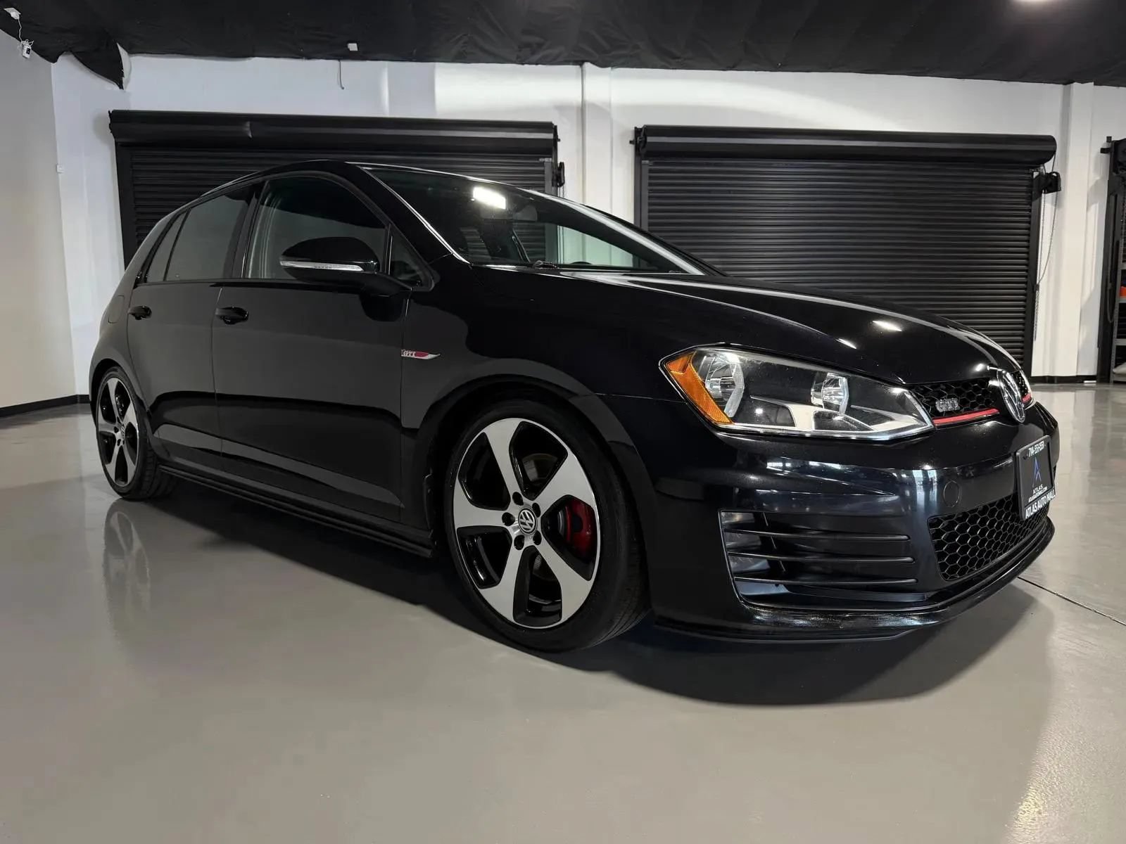 Used 2017 Volkswagen GTI S FWD image 3