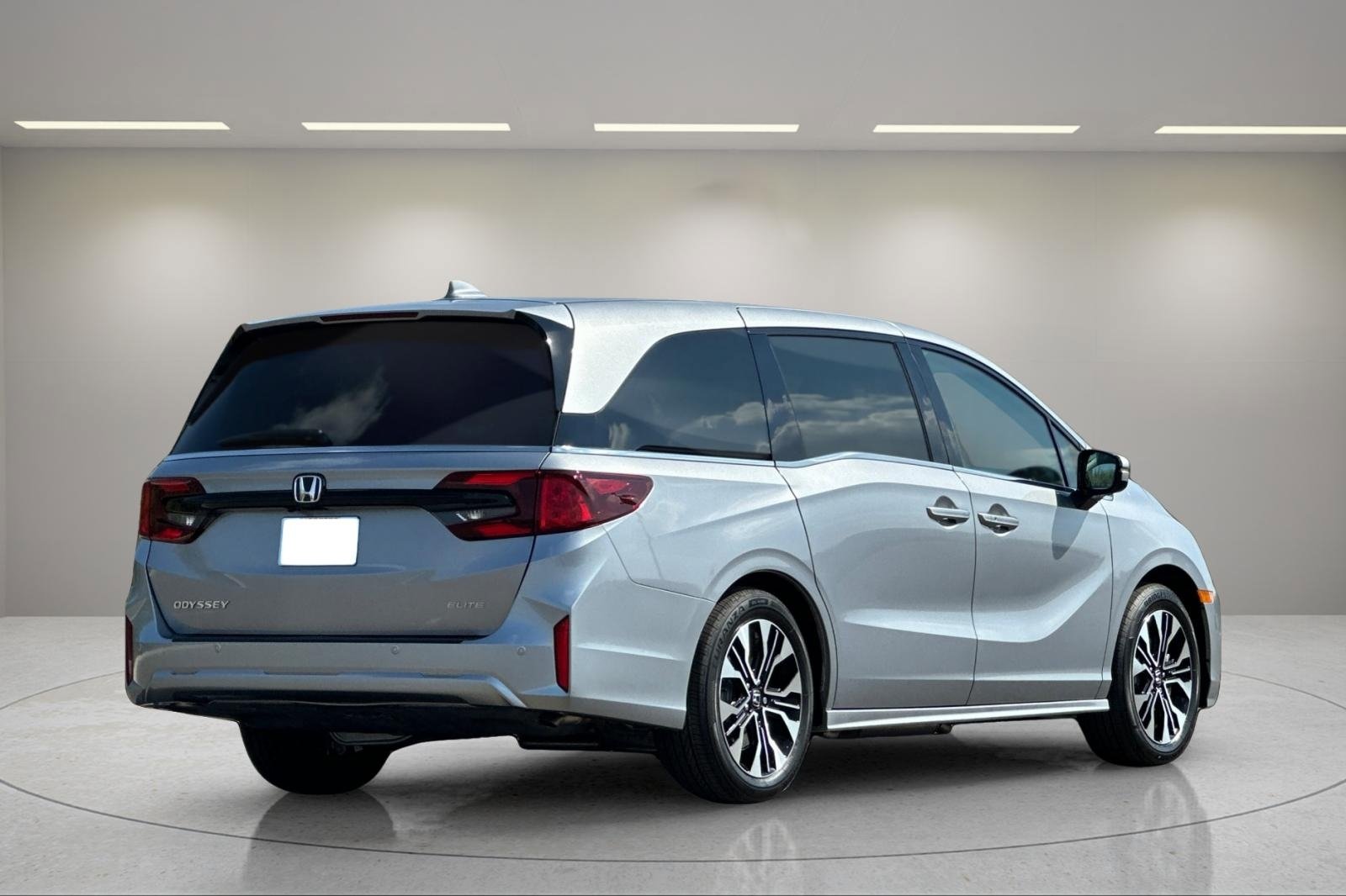 New 2026 Honda Odyssey Elite image 4