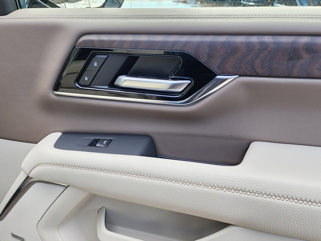 New 2026 GMC Yukon XL Denali w/ Sun & Power Step Package image 44