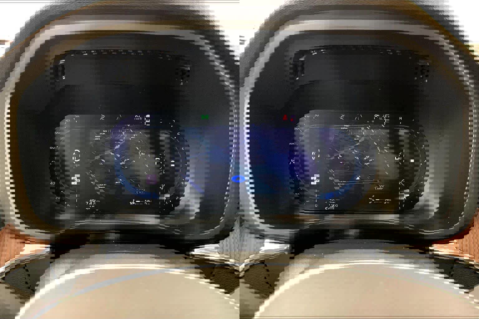 Used 2024 Volvo XC60 B5 Plus w/ Protection Package Premier image 26