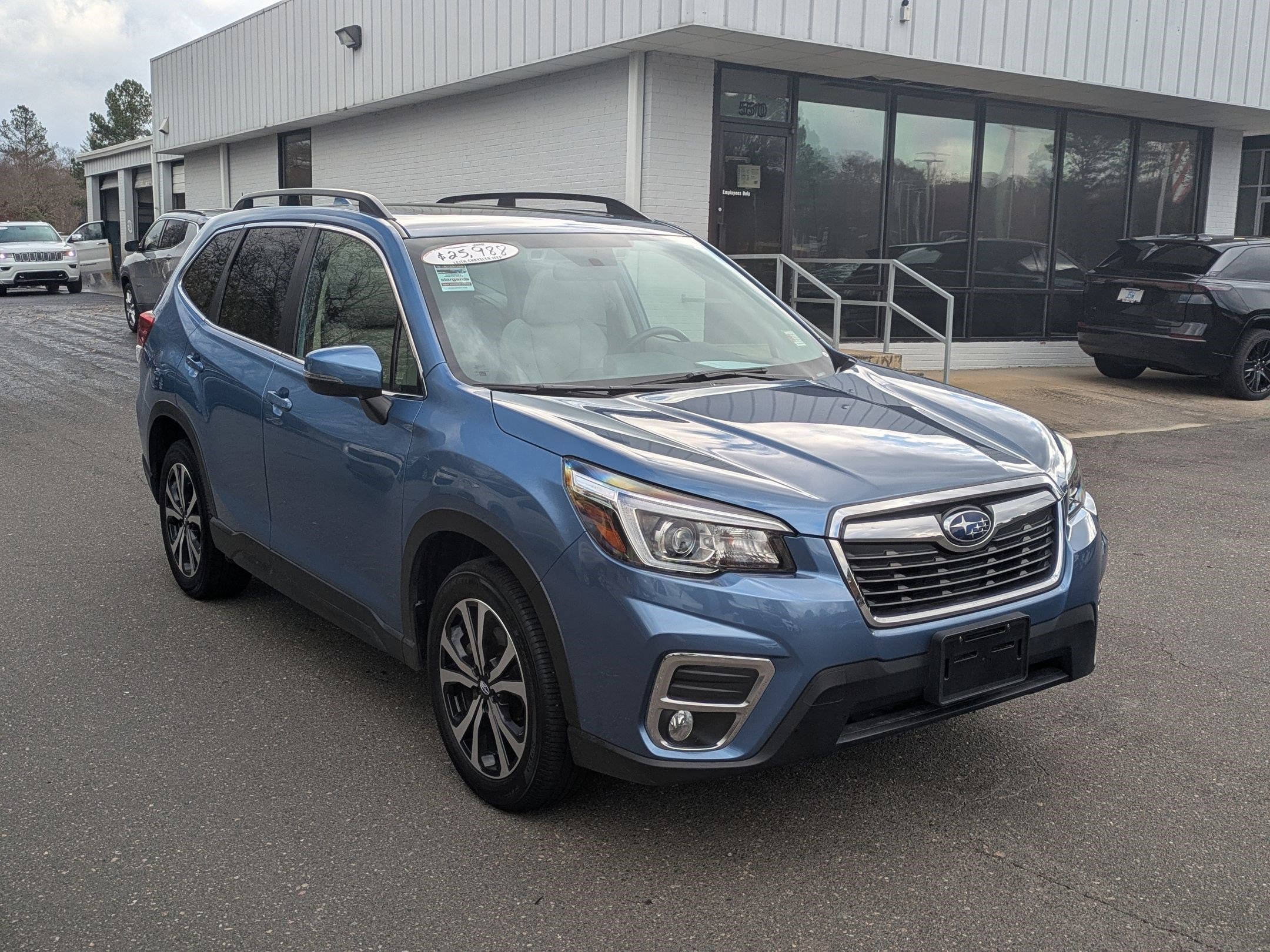 Used 2020 Subaru Forester Limited image 3