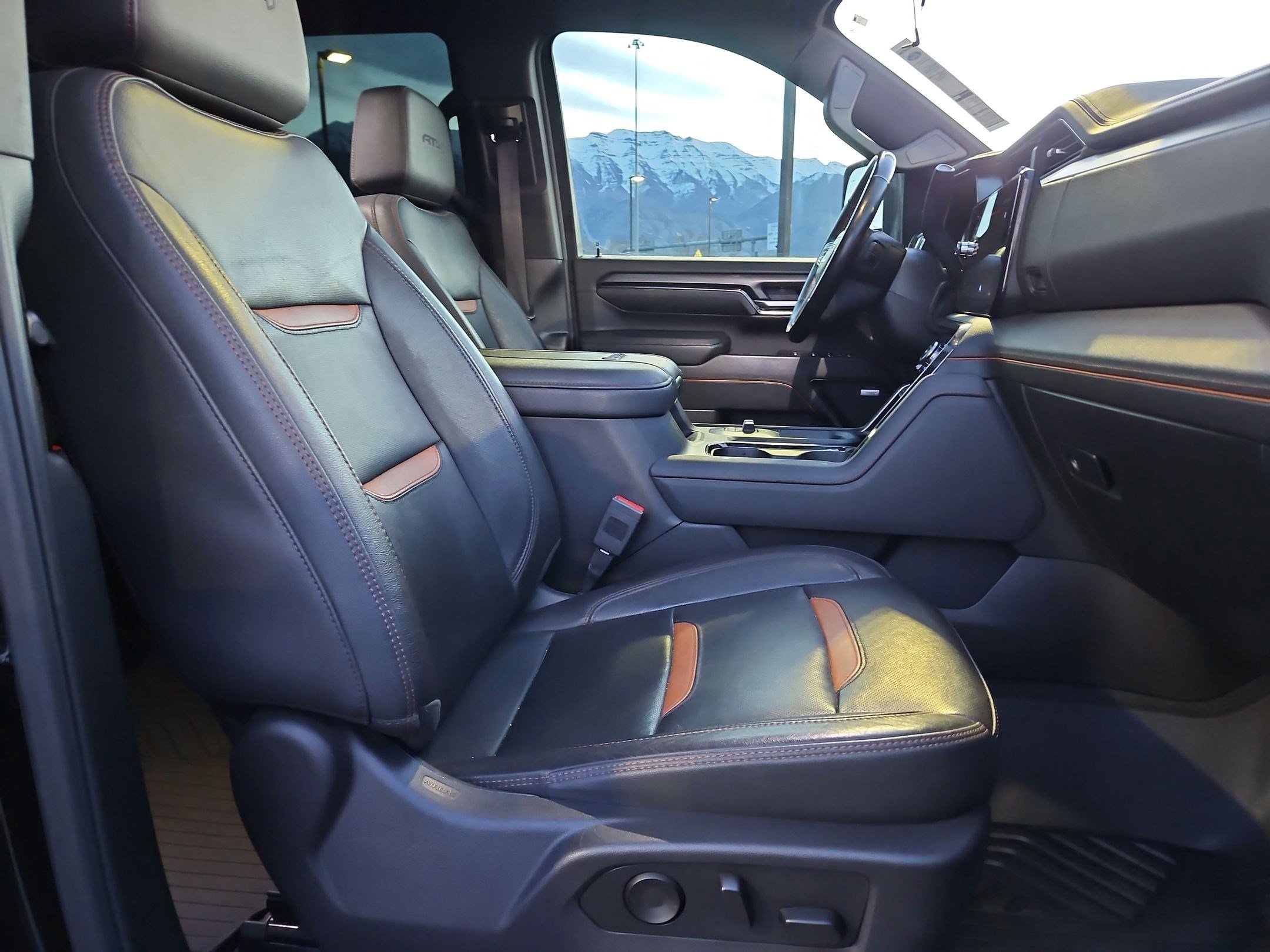 Used 2024 GMC Sierra 2500 AT4 w/ AT4 Premium Plus Package image 35