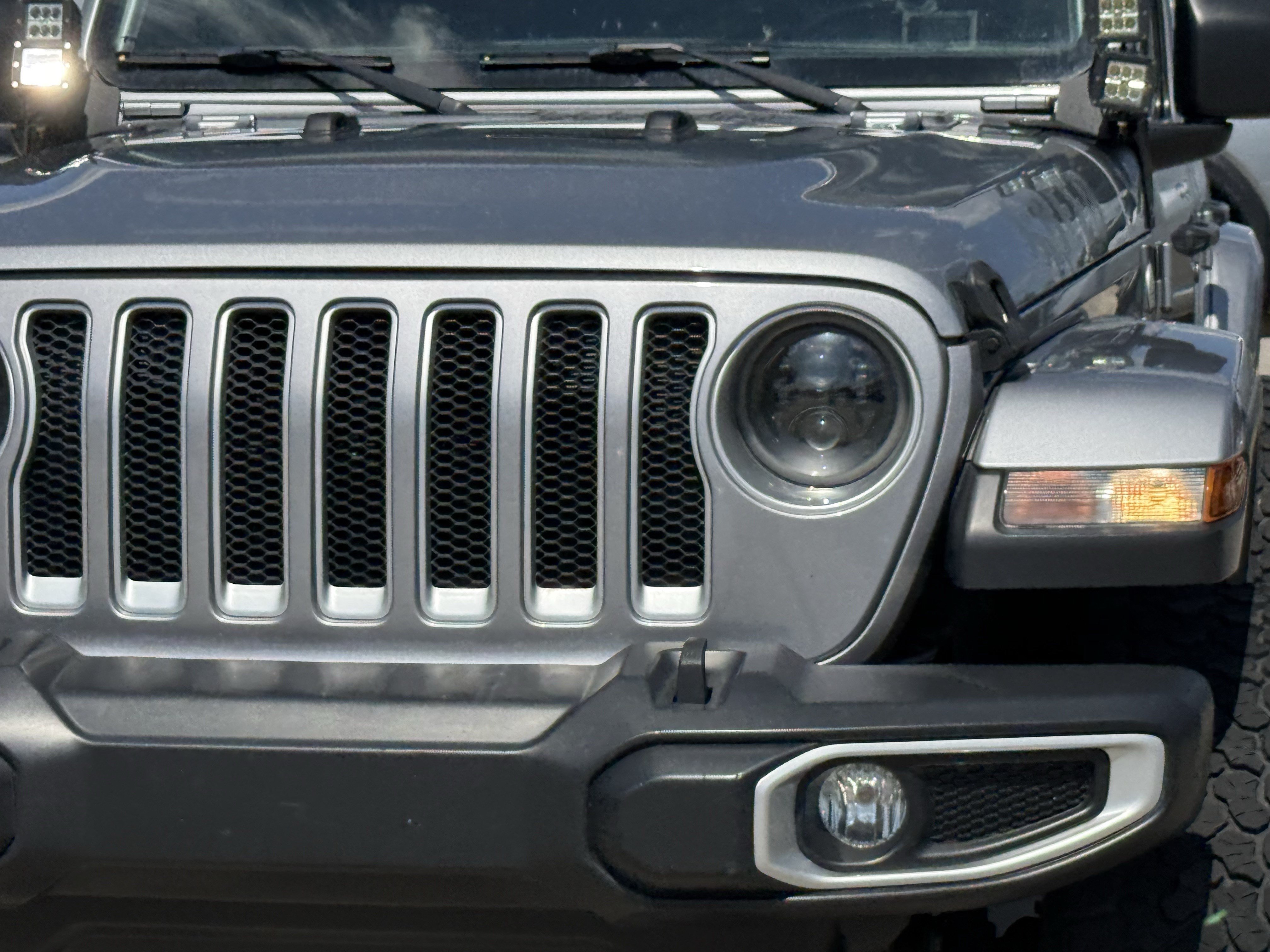 Used 2020 Jeep Wrangler Unlimited Sahara AWD/4WD image 11