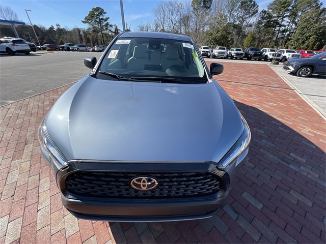 Used 2022 Toyota Corolla Cross L image 2