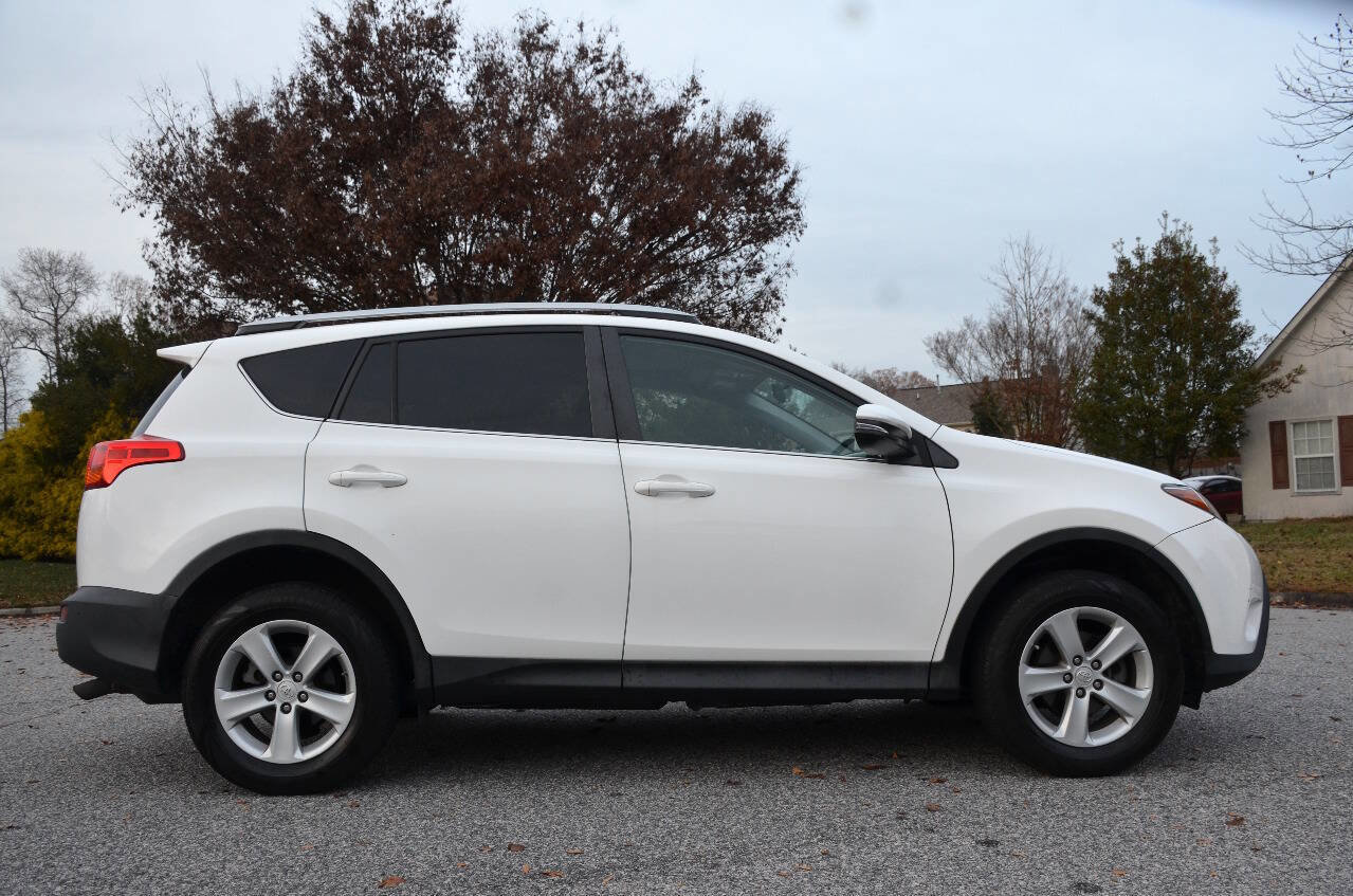 Used 2014 Toyota RAV4 XLE image 5