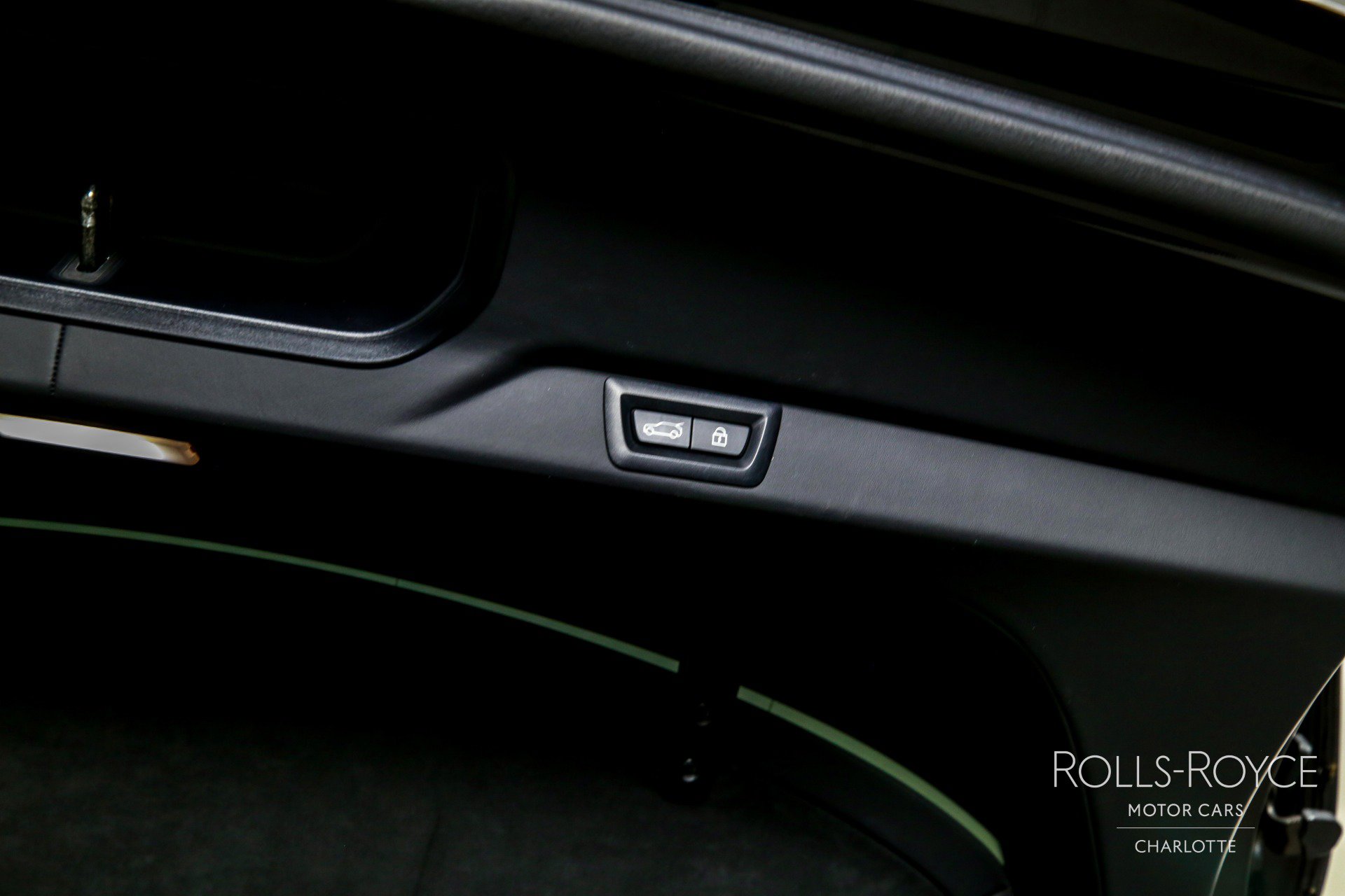 Certified 2023 Rolls-Royce Cullinan Black Badge AWD/4WD image 28
