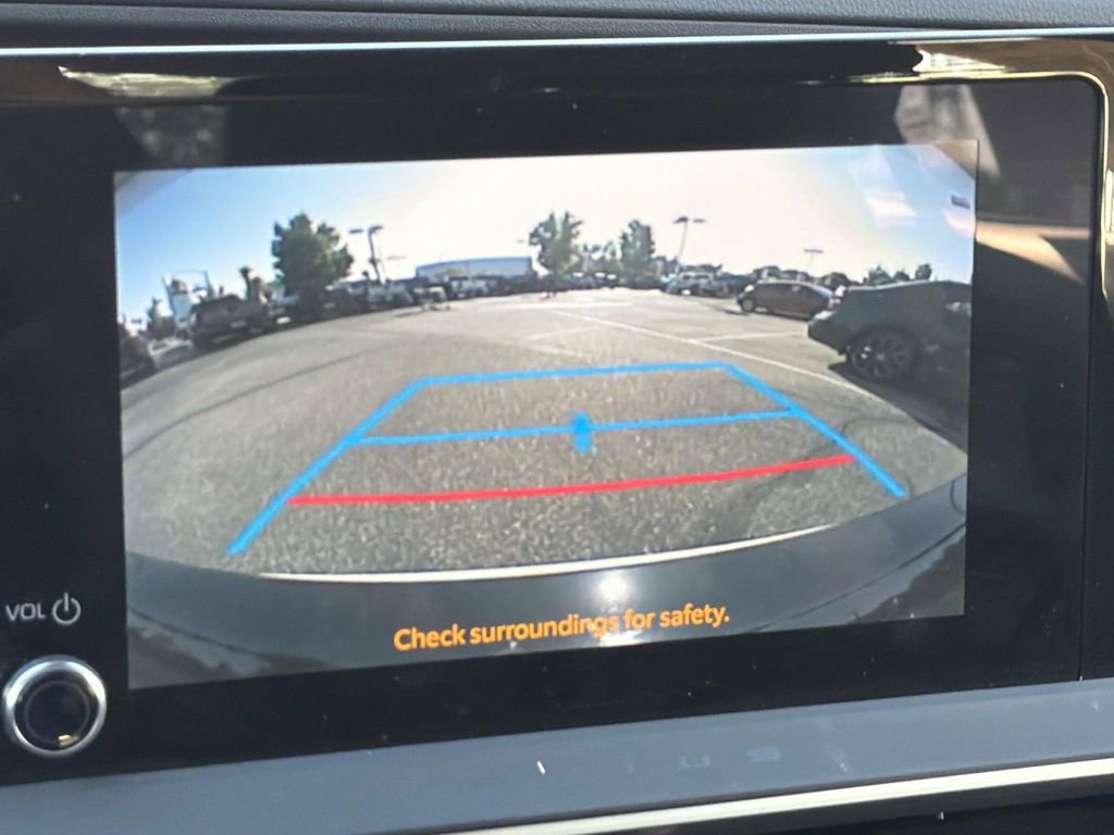 Used 2023 Toyota Prius Prime FWD image 15