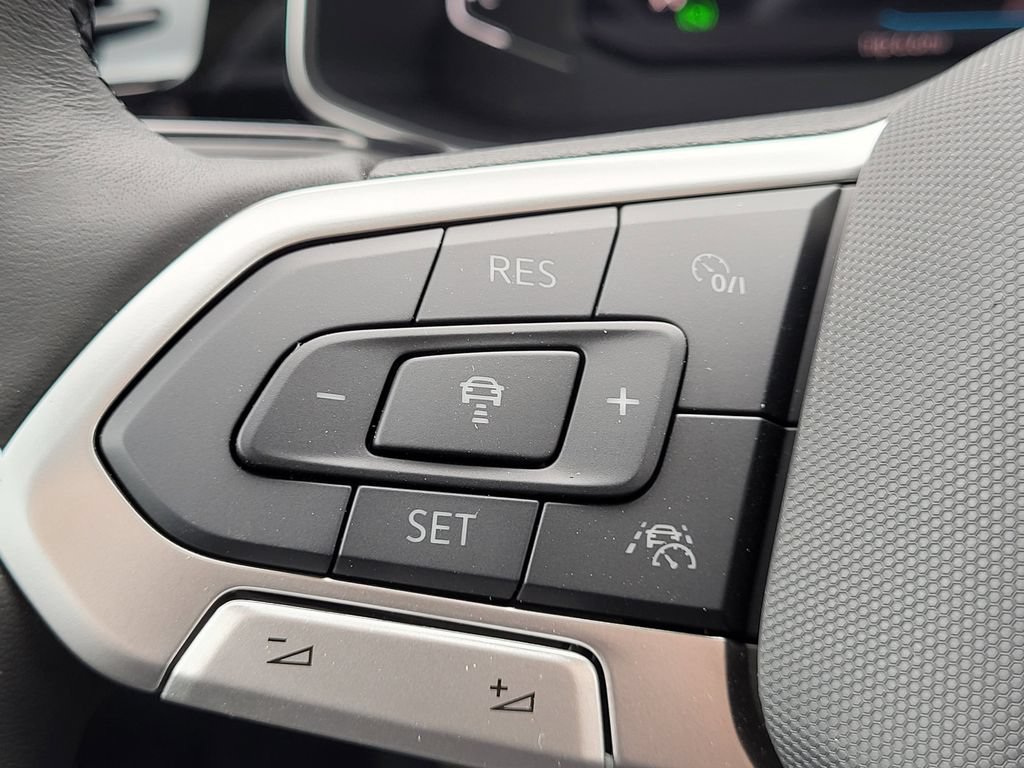 New 2026 Volkswagen Jetta SEL FWD image 12