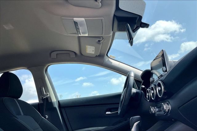 Used 2025 Nissan Sentra SV w/ All-Weather Package FWD image 24