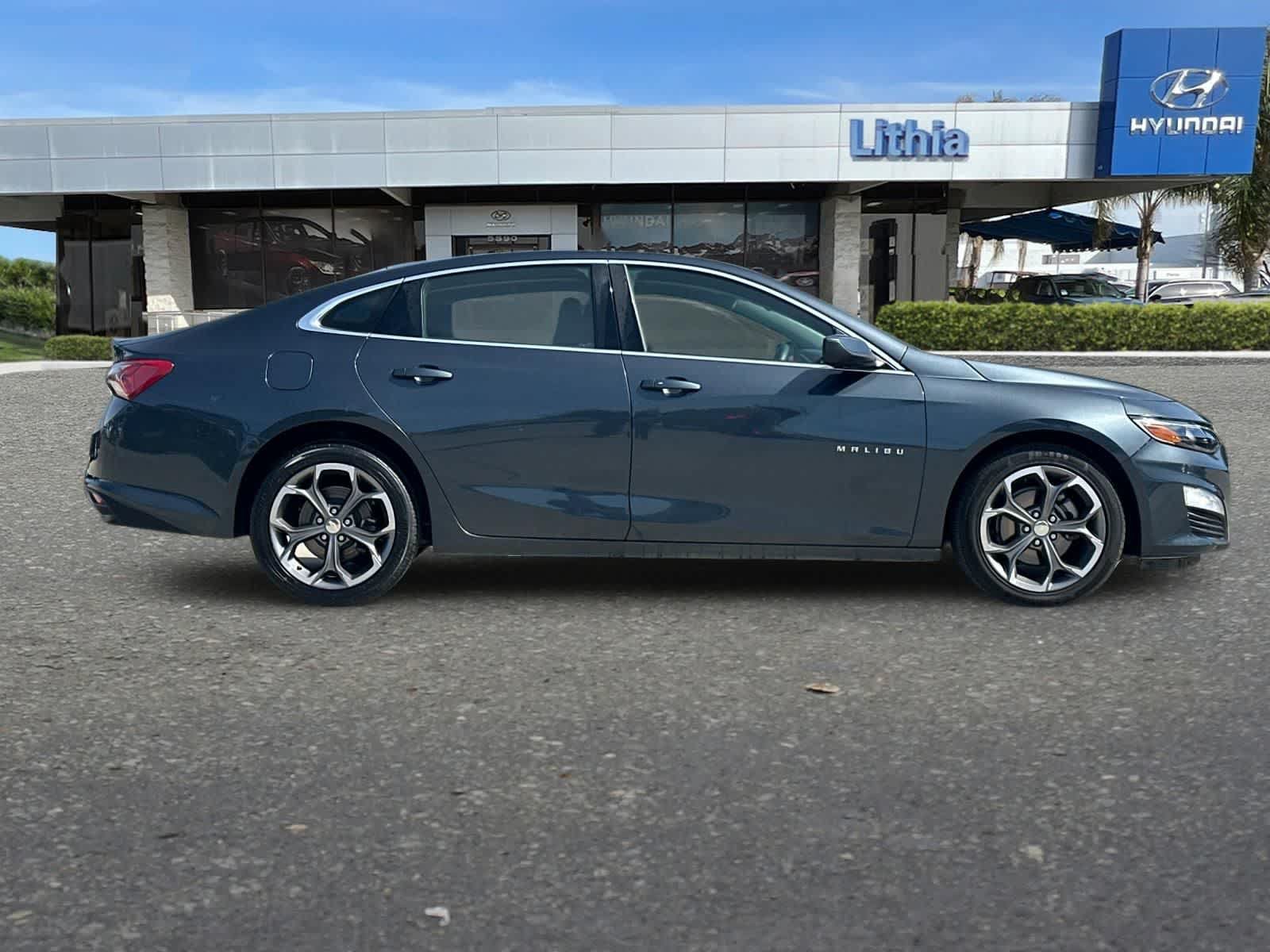Used 2021 Chevrolet Malibu LT FWD image 9