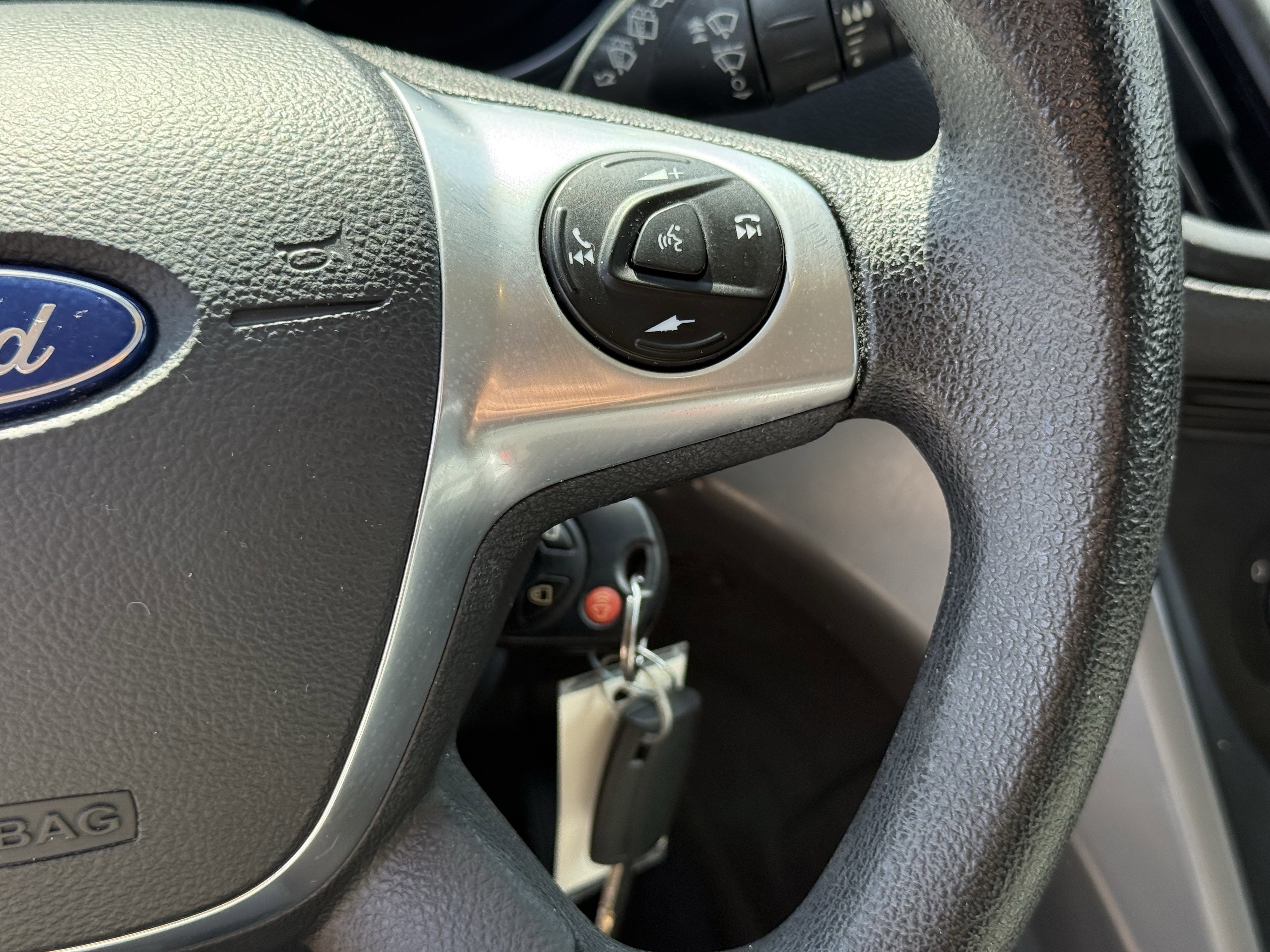 Used 2016 Ford Escape SE image 17