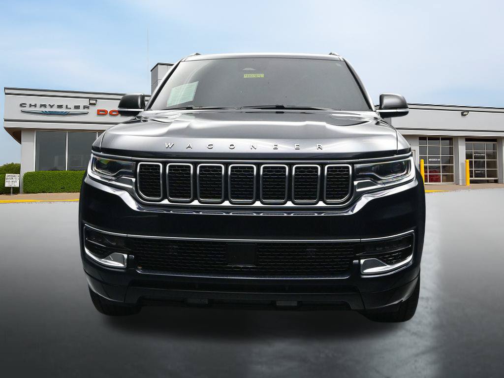 Used 2025 Jeep Wagoneer 4WD image 8