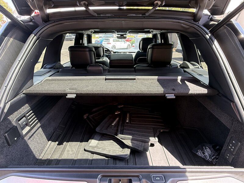Used 2018 Land Rover Range Rover SV Autobiography Dynamic AWD/4WD image 33