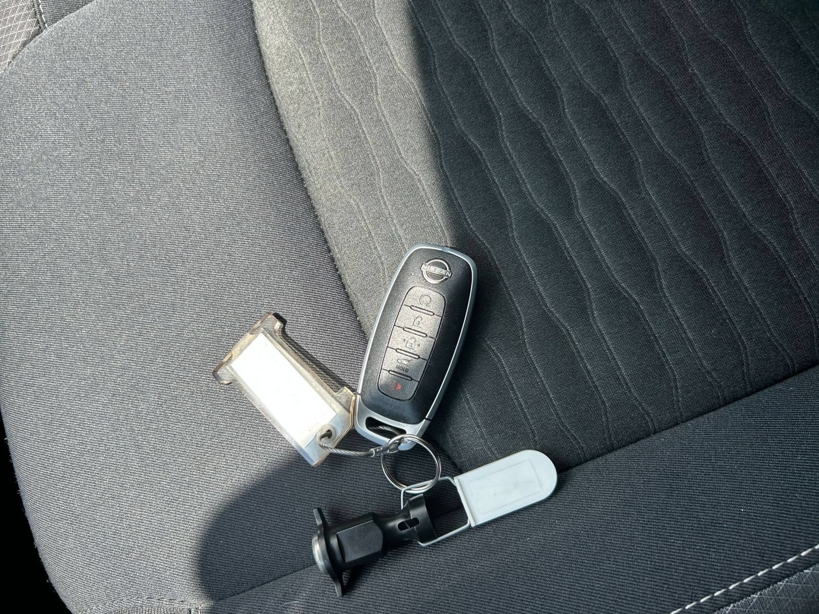 Used 2025 Nissan Pathfinder SV FWD image 18