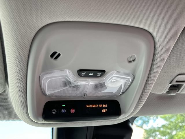 Used 2025 Chevrolet TrailBlazer LT FWD image 30