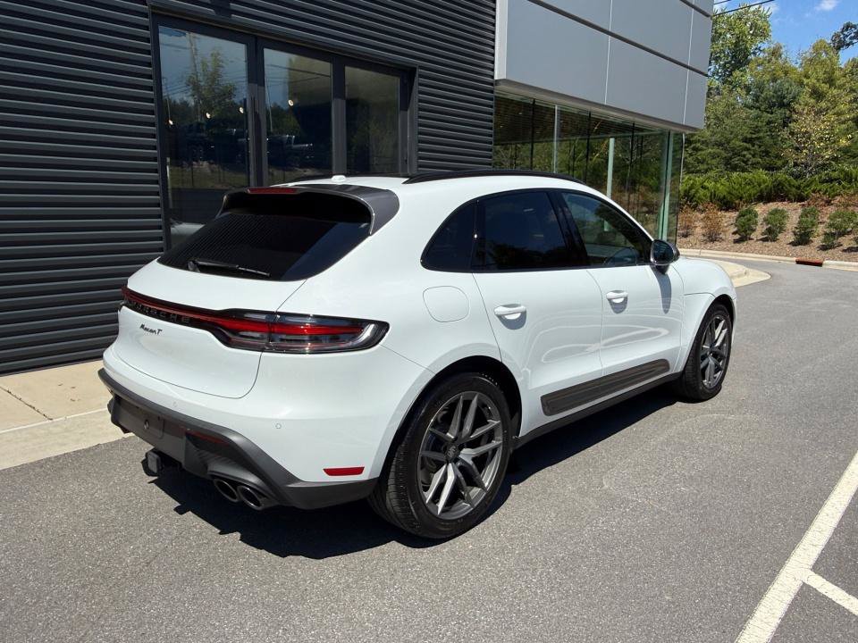 Certified 2026 Porsche Macan Turbo AWD/4WD image 7