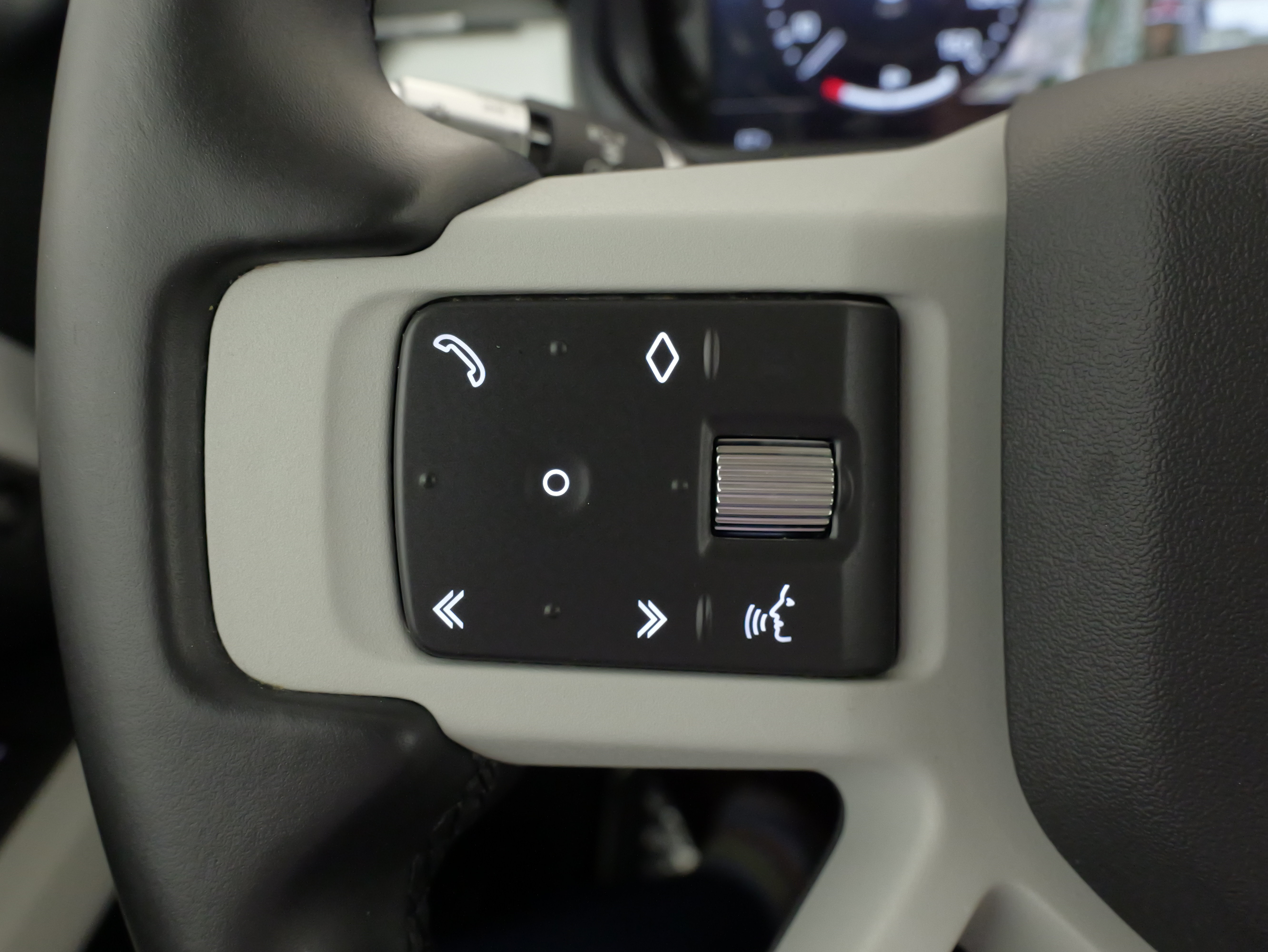 Used 2022 Land Rover Defender 110 SE AWD/4WD image 47