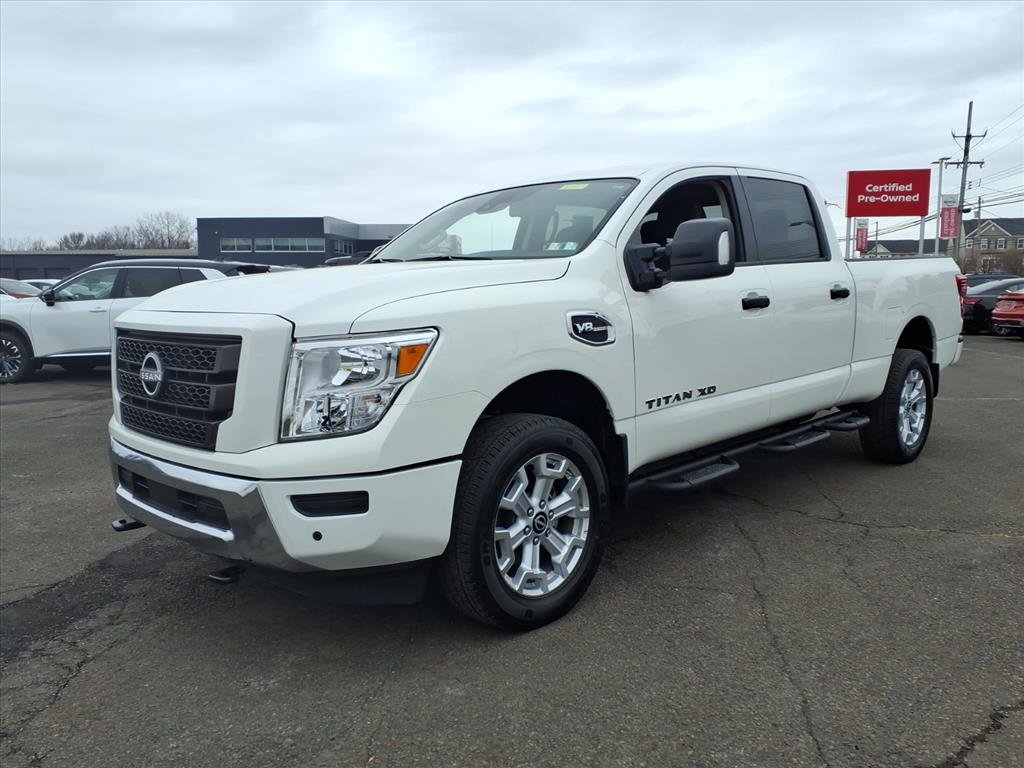 Certified 2024 Nissan Titan SV w/ SV Convenience Package image 8