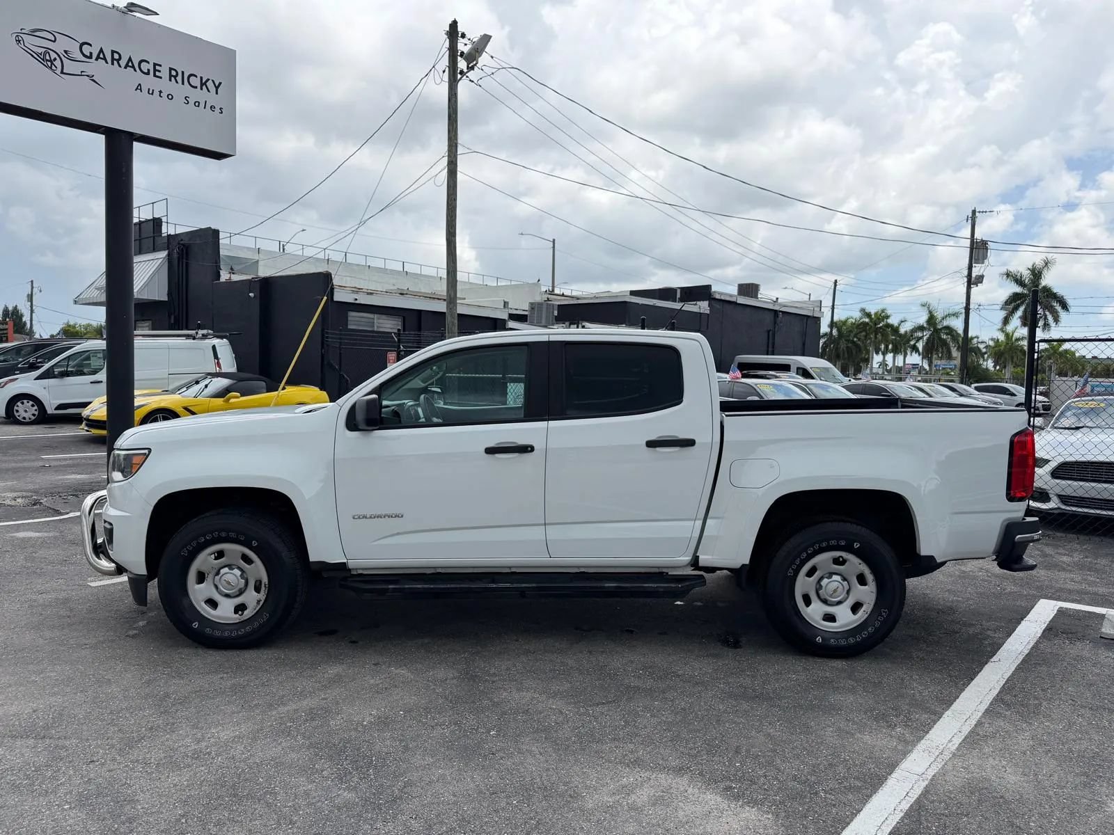 Used 2019 Chevrolet Colorado W/T w/ WT Convenience Package RWD image 8