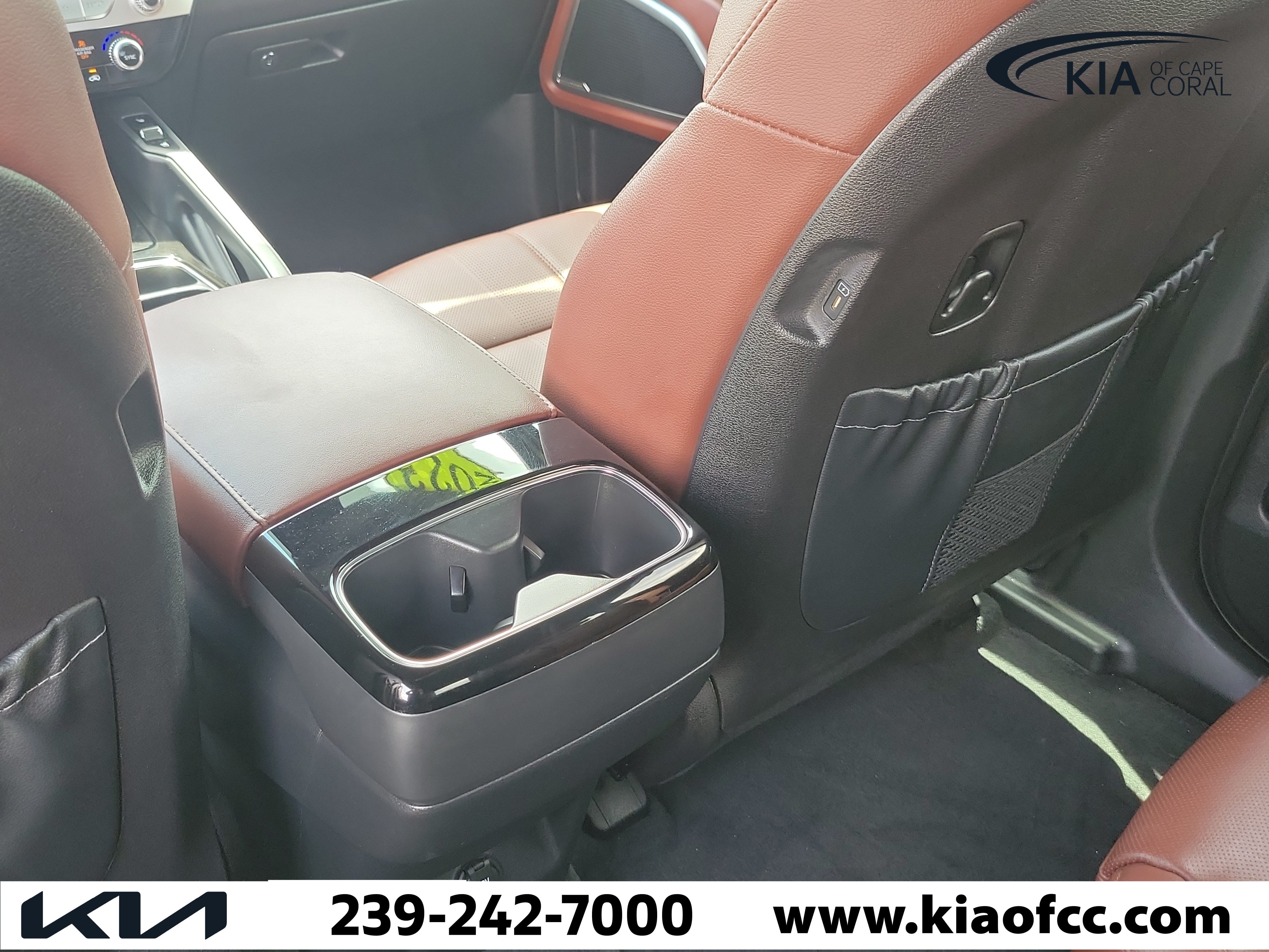 Certified 2023 Kia Telluride EX w/ EX Captain's Chair Package AWD/4WD image 13