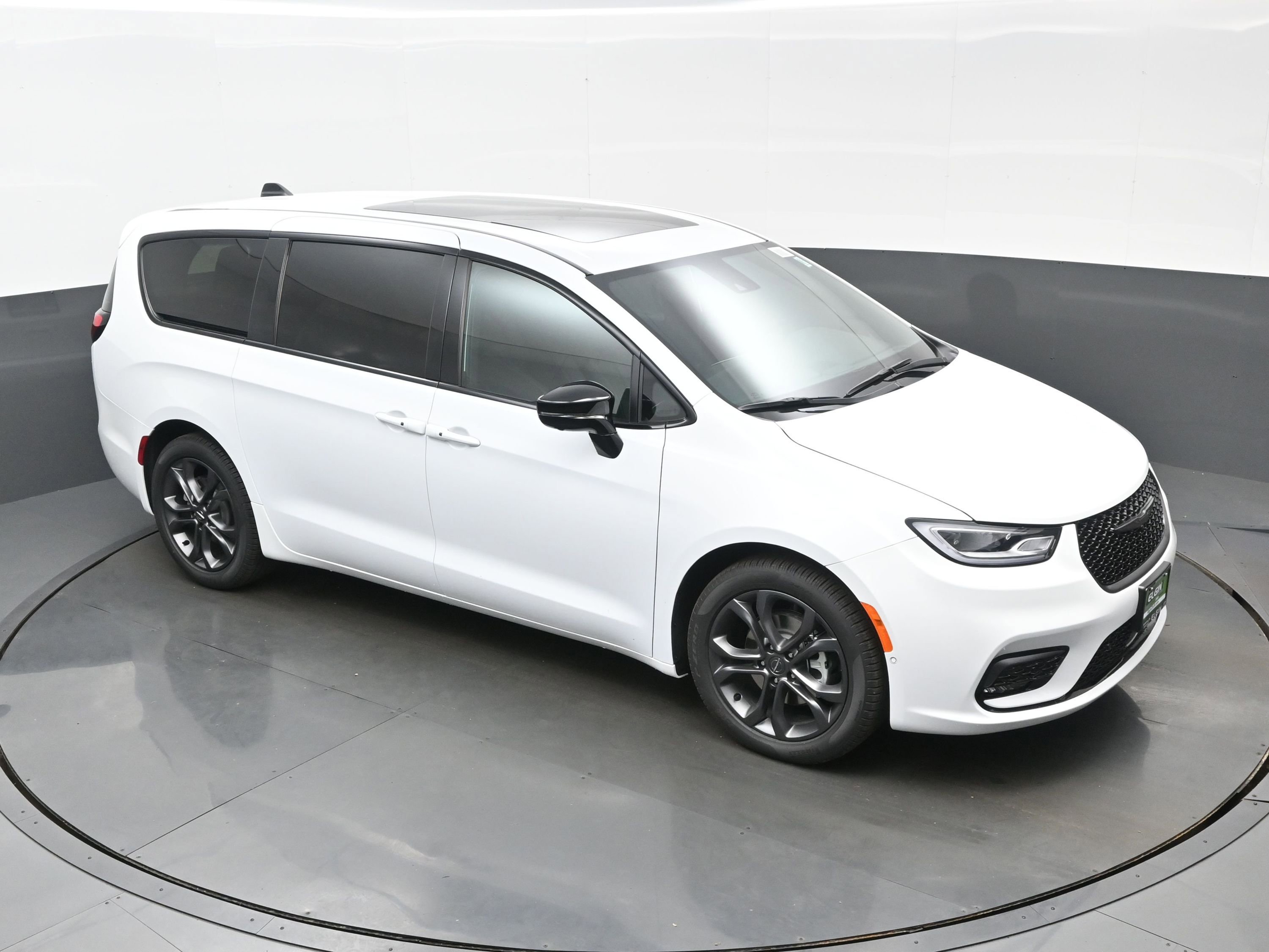 New 2026 Chrysler Pacifica Select image 25