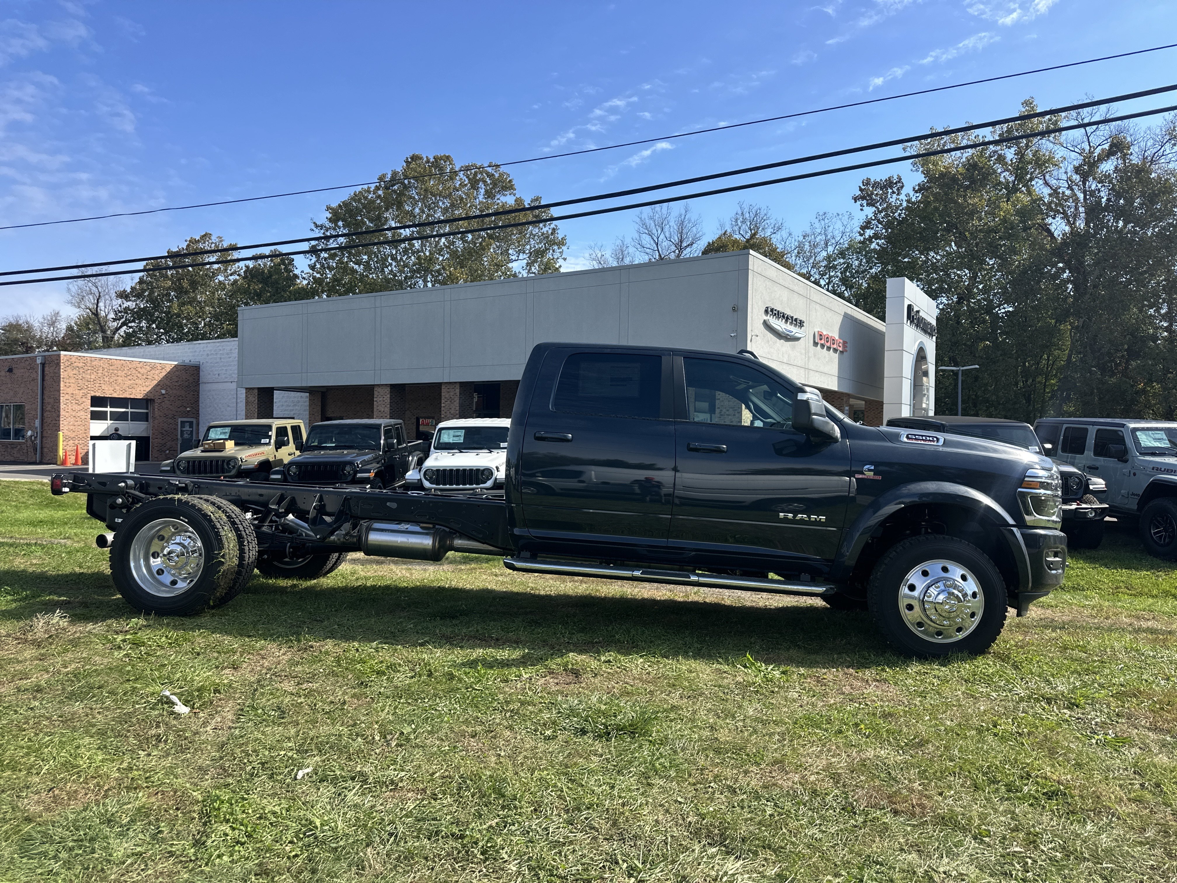 New 2027 RAM 5500 4x4 Crew Cab image 19