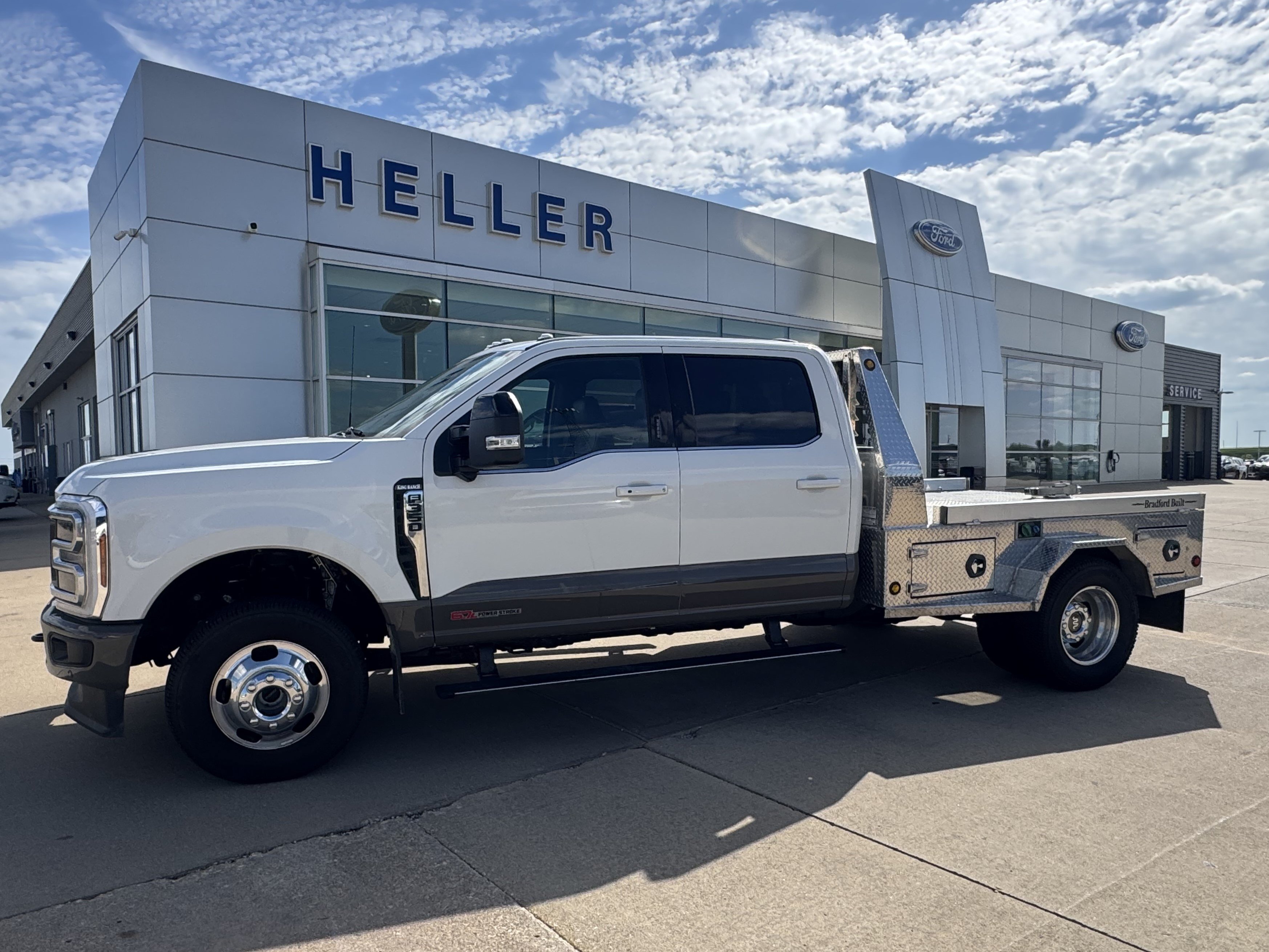Used 2026 Ford F350 King Ranch AWD/4WD image 3