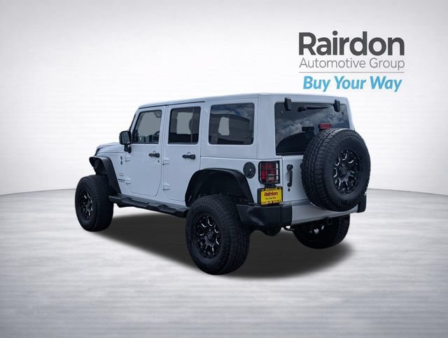 Used 2014 Jeep Wrangler Unlimited Sahara w/ Max Tow Package AWD/4WD image 5