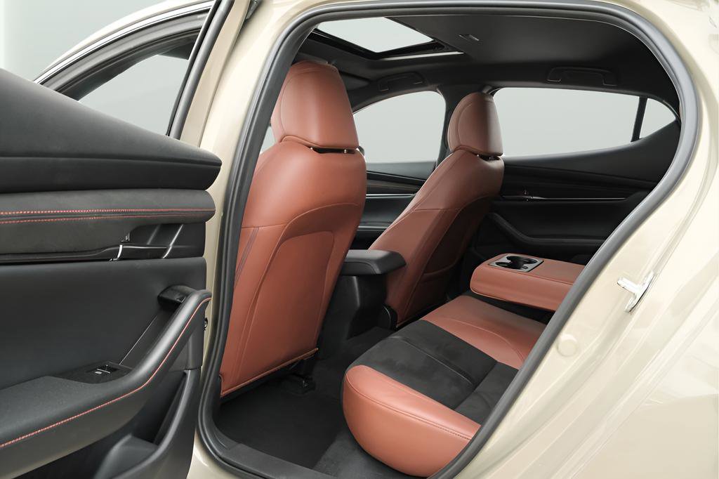 Used 2024 MAZDA MAZDA3 s image 25