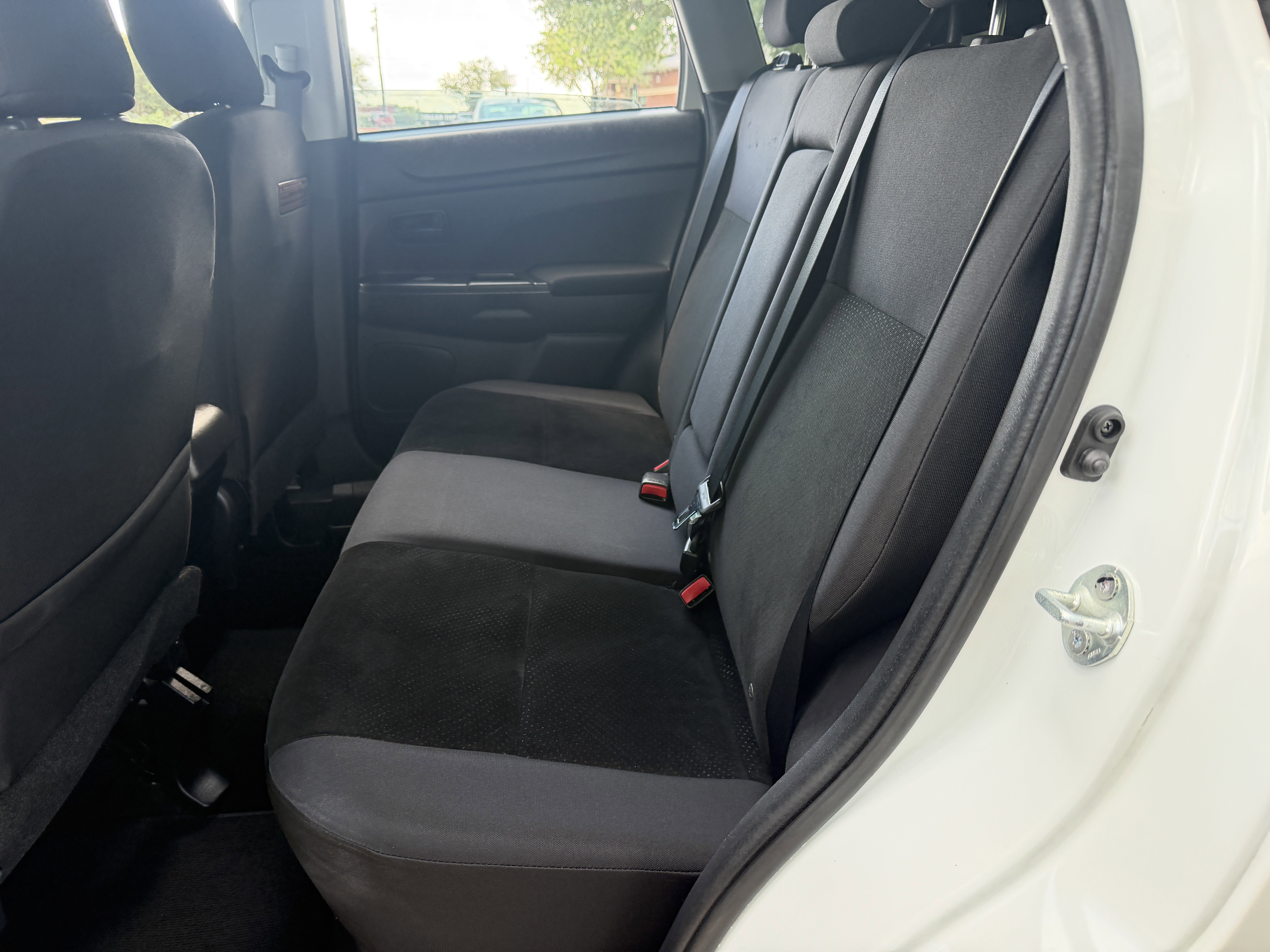 Used 2013 Mitsubishi Outlander Sport ES FWD image 16