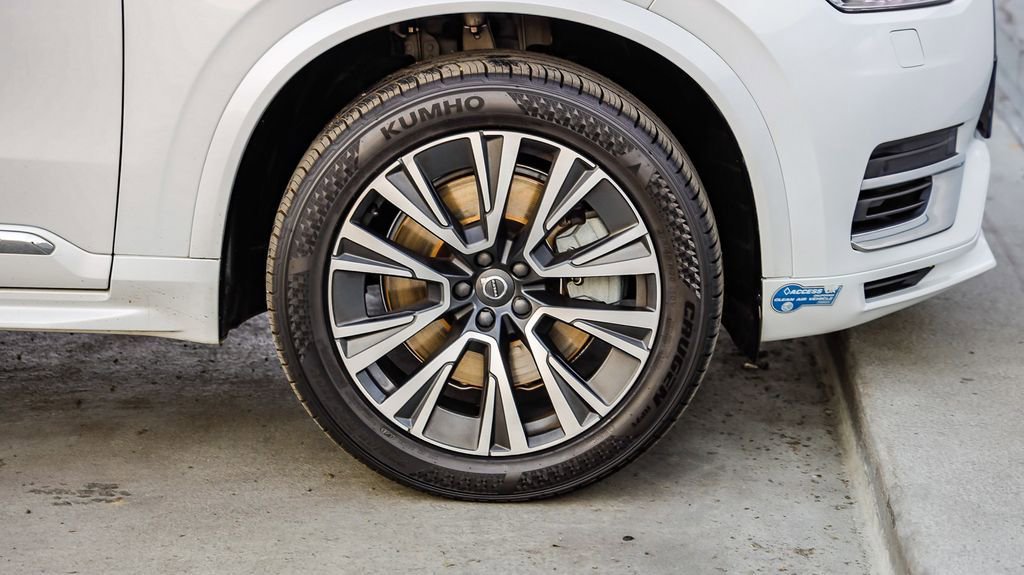 Used 2021 Volvo XC90 T8 Inscription Expression w/ Protection Package Premier image 11