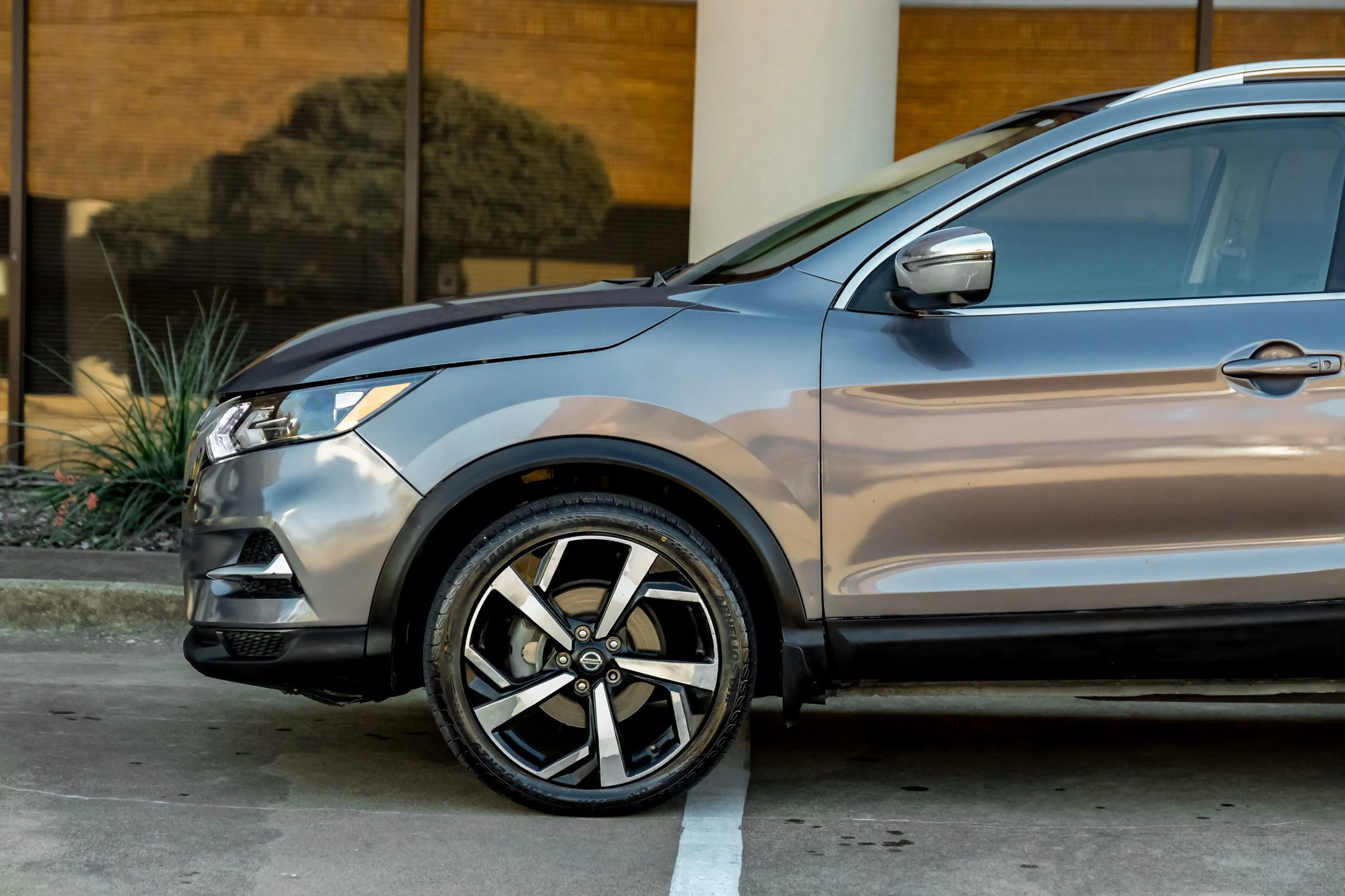 Used 2022 Nissan Rogue Sport SL AWD/4WD image 12