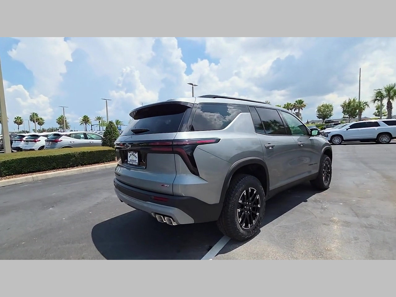 New 2026 Chevrolet Traverse Z71 w/ Driver Confidence Package AWD/4WD image 20