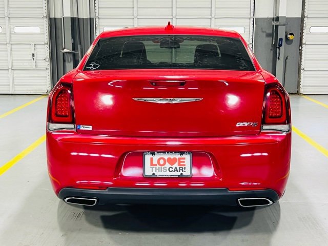 Used 2016 Chrysler 300 S image 17