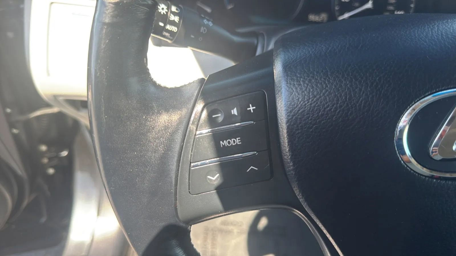 Used 2010 Lexus RX 450h AWD image 25
