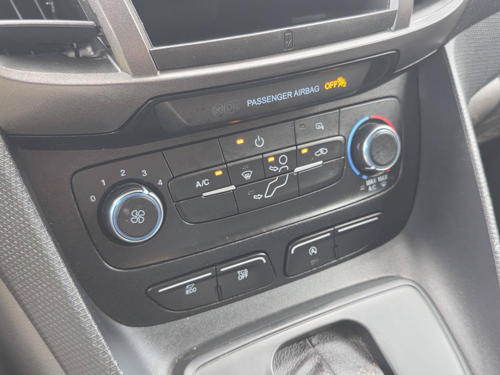 Used 2020 Ford Transit Connect XLT FWD image 16