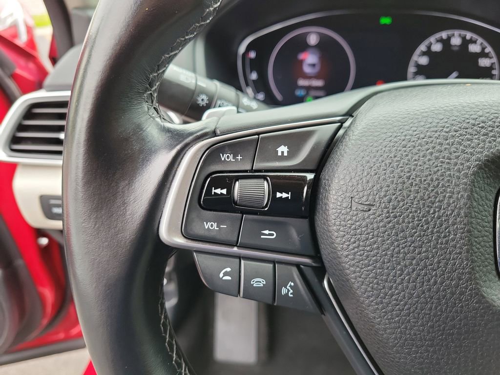 Used 2018 Honda Accord Touring image 26