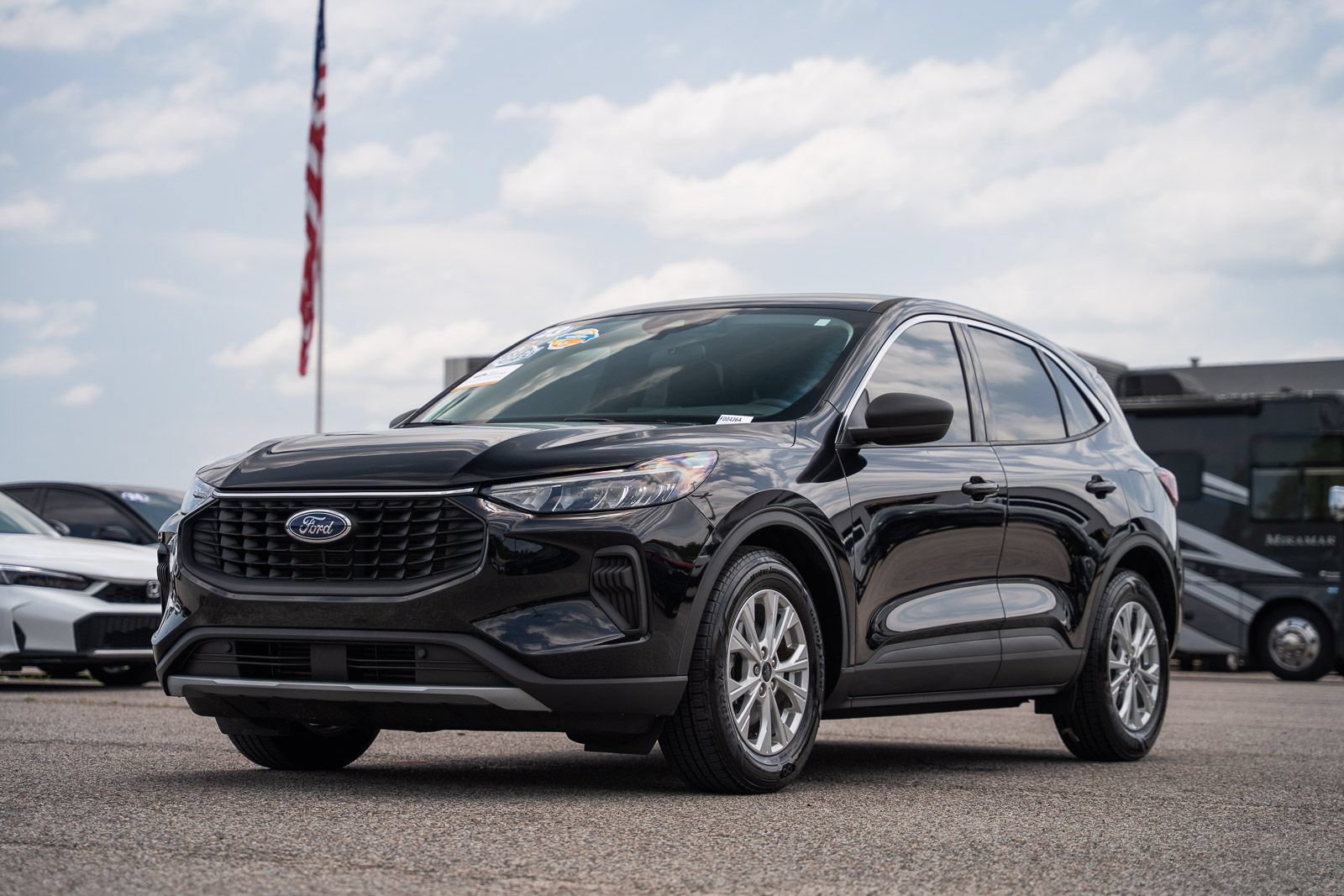 Used 2023 Ford Escape Active FWD image 3