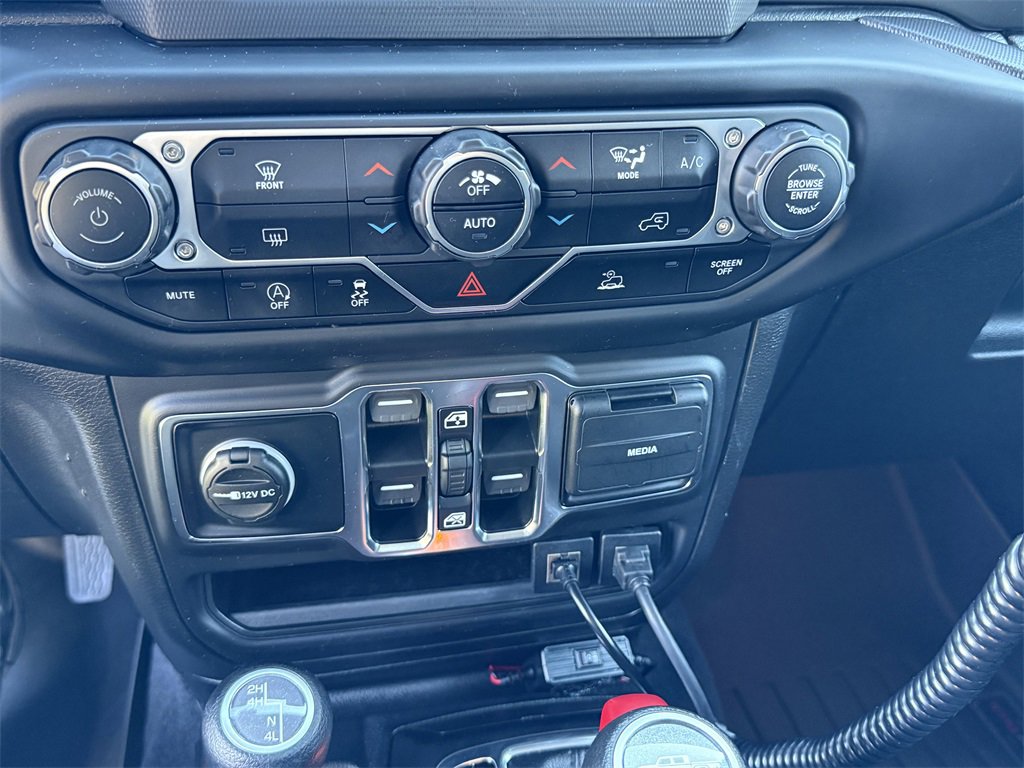 Used 2021 Jeep Gladiator Sport image 28