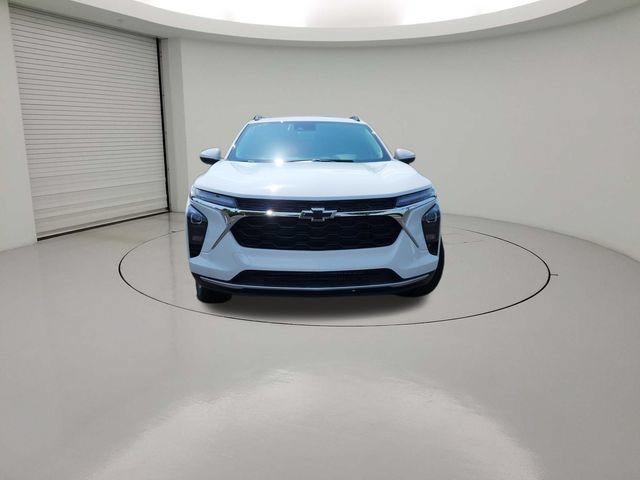 New 2026 Chevrolet Trax LT w/ Sunroof Package FWD image 2
