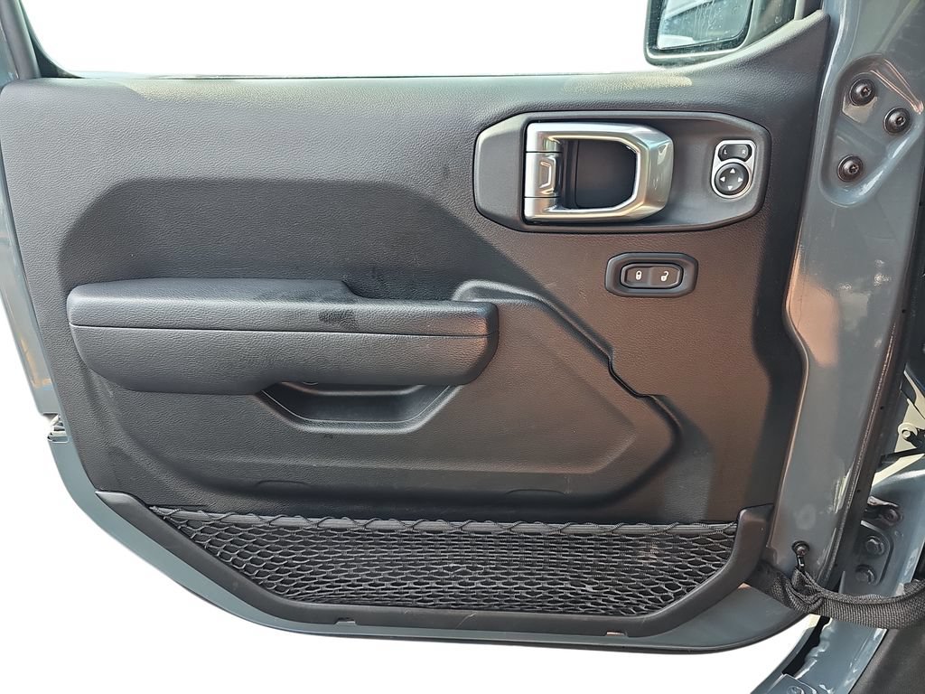 Used 2024 Jeep Wrangler Unlimited AWD/4WD image 24